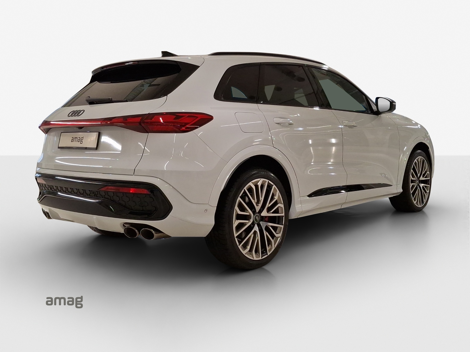 AUDI SQ5 TFSI quattro S-tronic-image-4