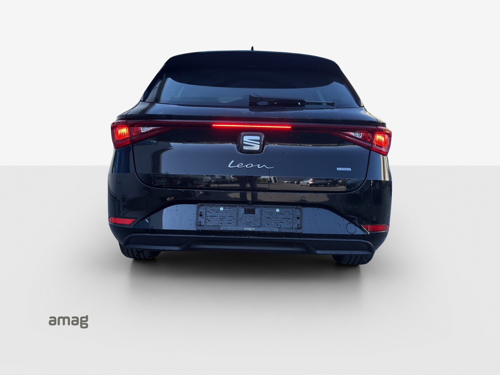 SEAT Leon ST 1.5 eHybrid pHEV DSG Business Edition-image-3