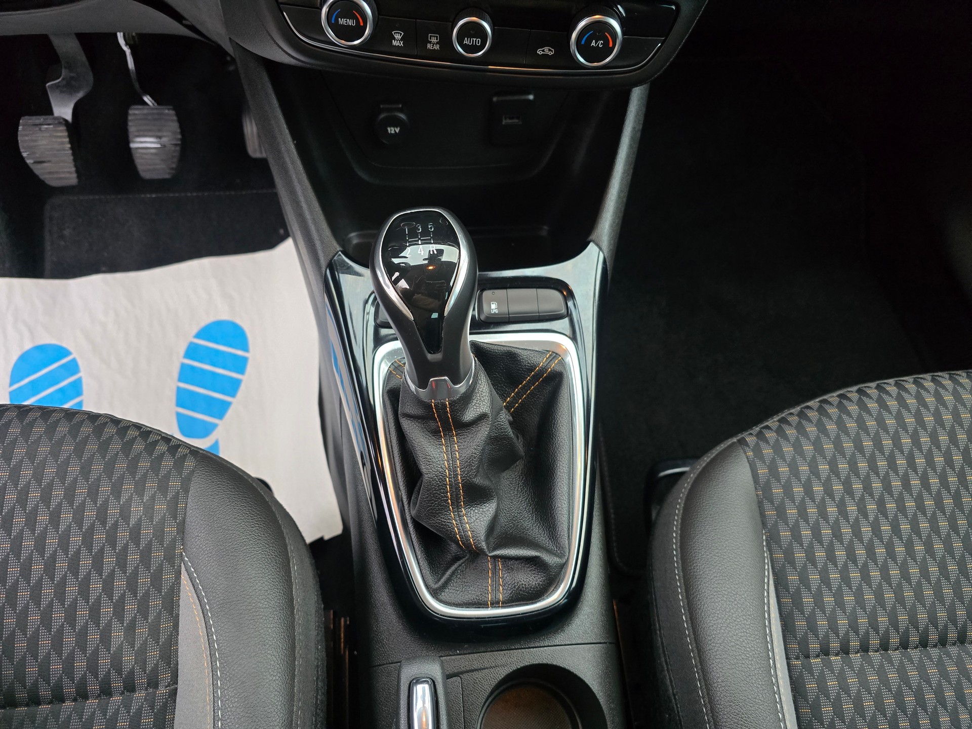 OPEL Crossland X 1.2i Enjoy-image-15
