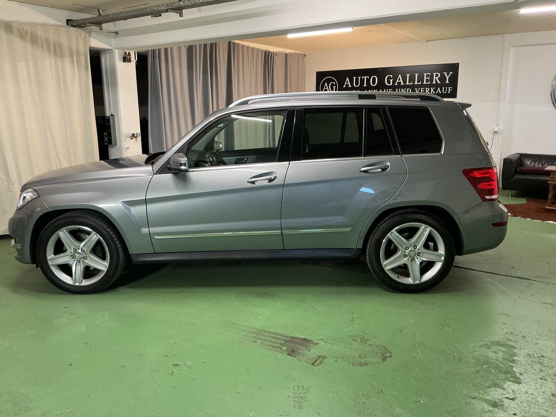 MERCEDES-BENZ GLK 220 BlueTEC 4Matic 7G-Tronic-image-2