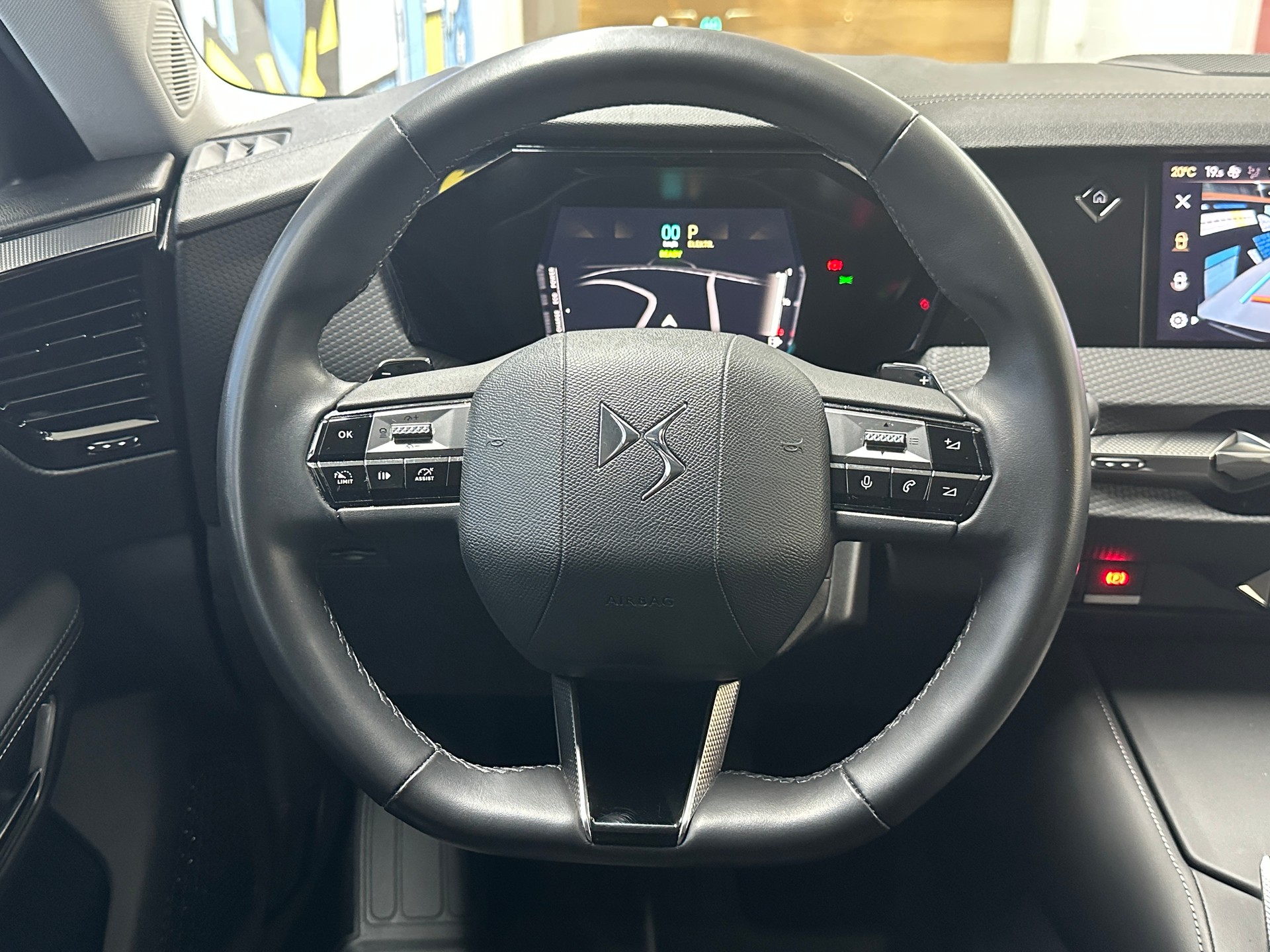 DS AUTOMOBILES DS 4 1.6 E-Tense Trocadero-image-10