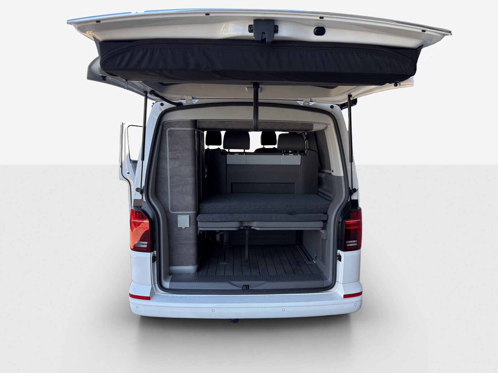 VW T6.1 California 2.0 Bi-TDI Ocean Liberty 4Motion DSG-image-12