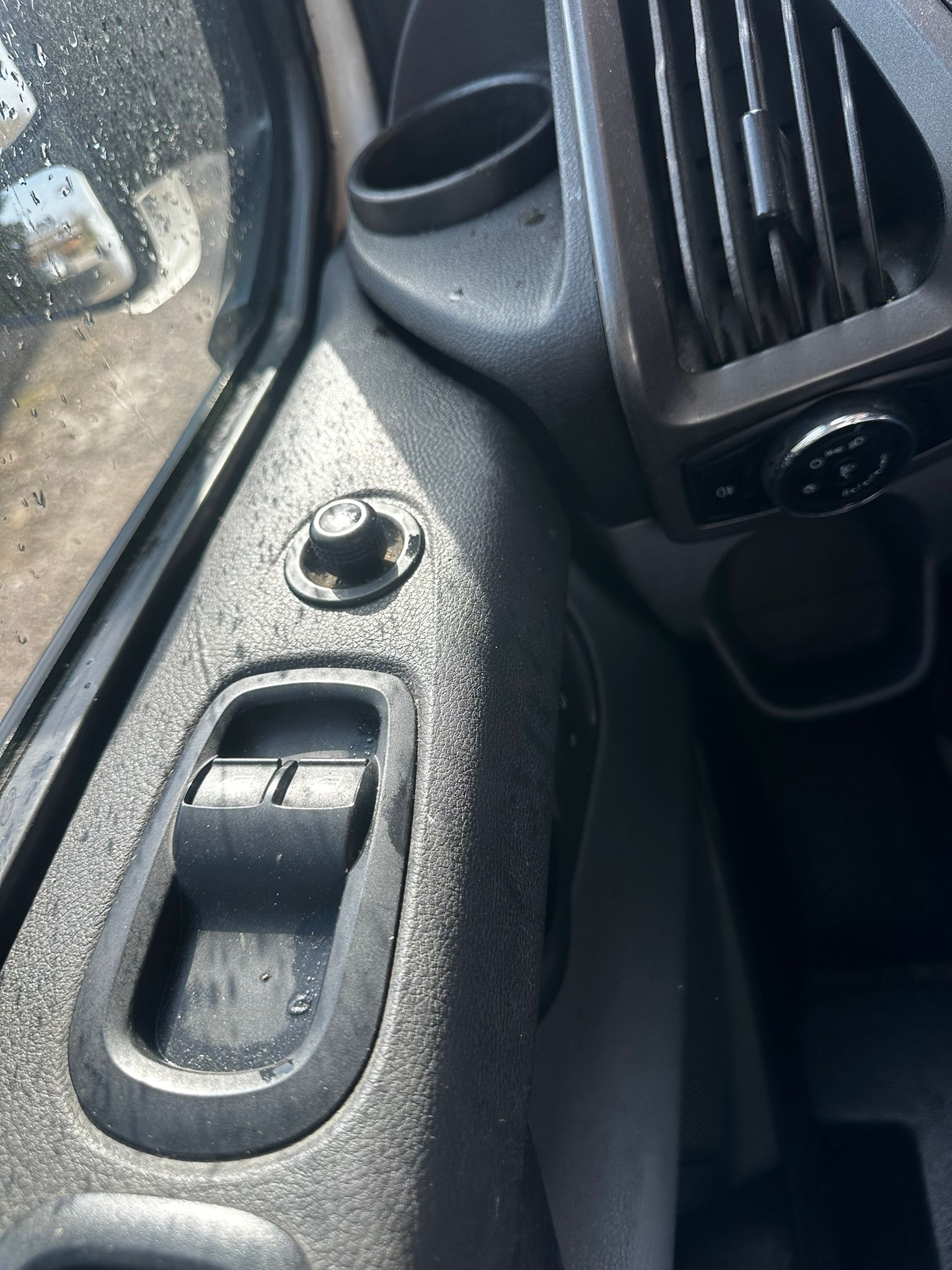 FORD Transit Custom Van 250 L1H1 Startup-image-7