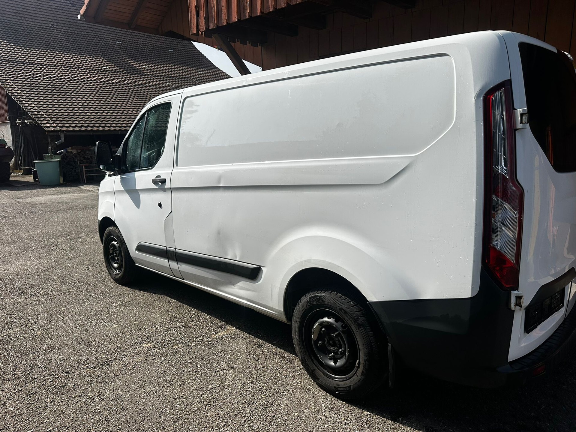 FORD Transit Custom Van 250 L1H1 Startup-image-3