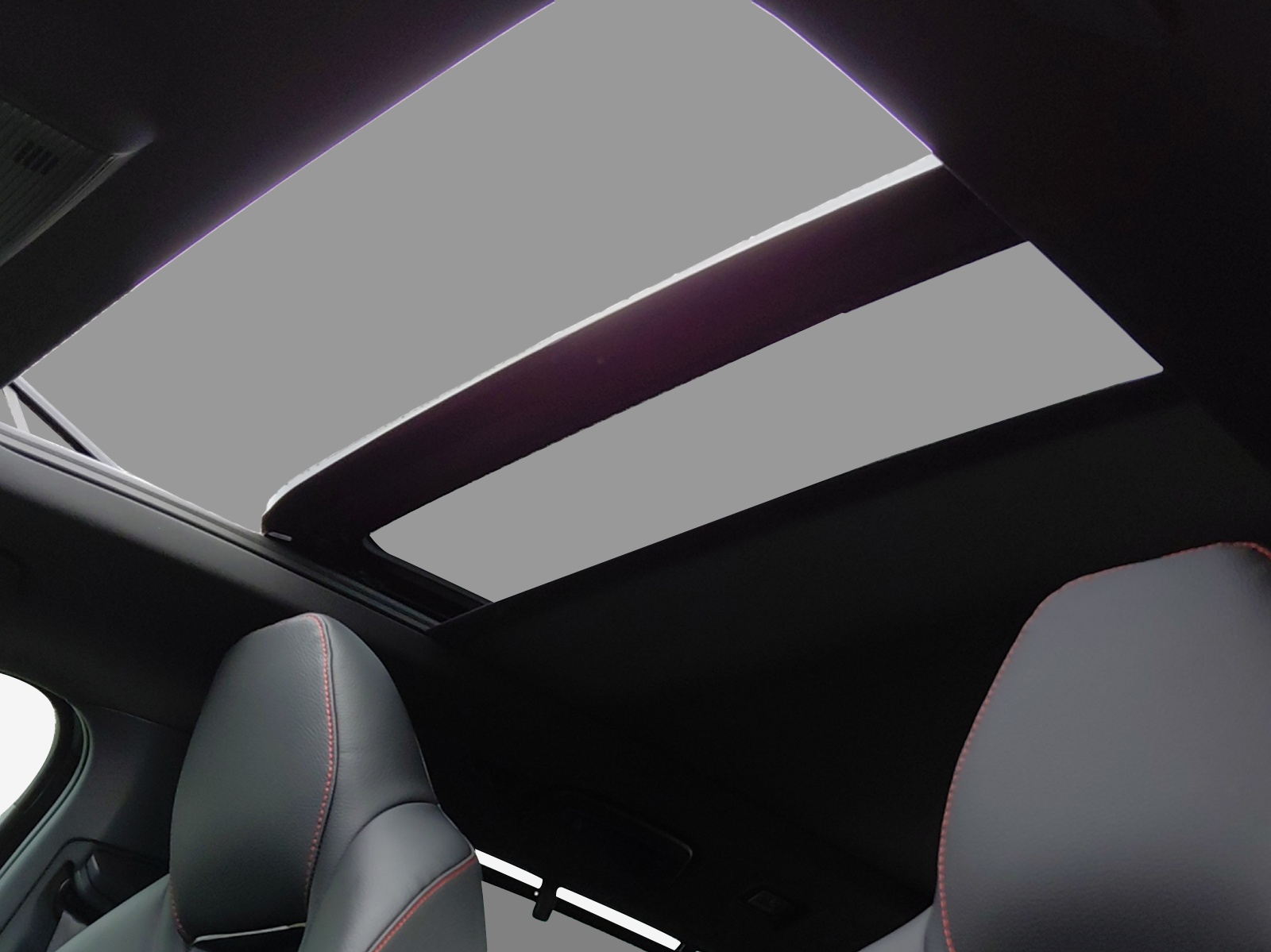 SKODA Octavia Combi 2.0 TSI DSG RS-image-13