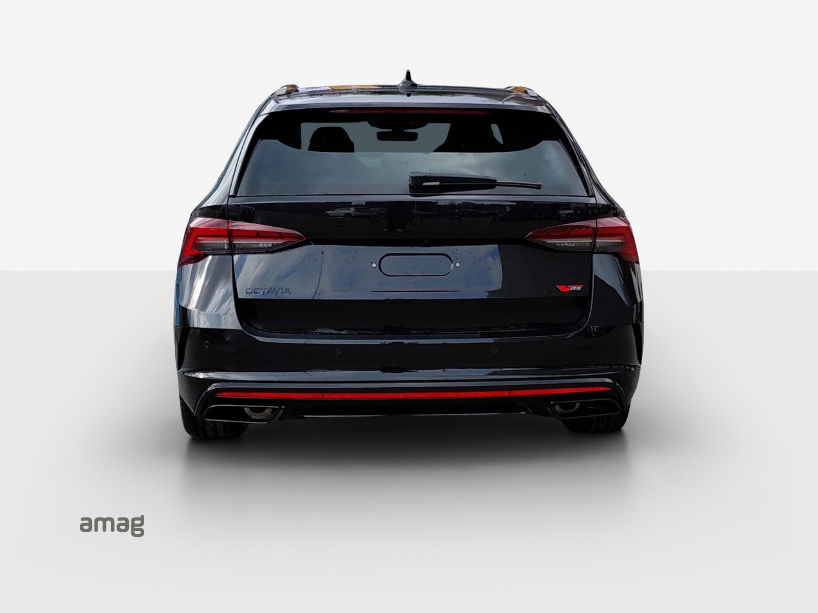SKODA Octavia Combi 2.0 TSI DSG RS-image-3