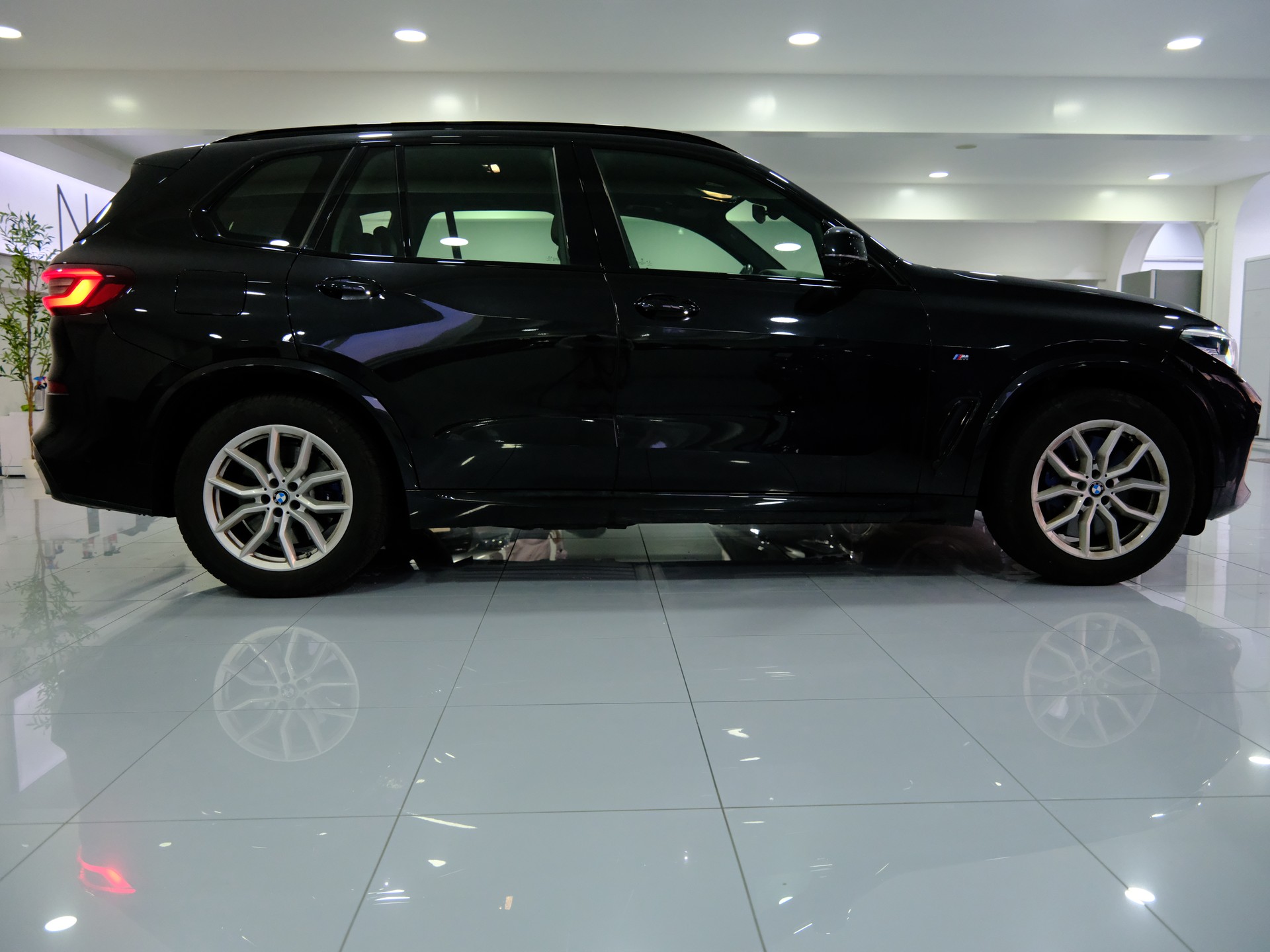 BMW X5 xDrive45e M Sport Steptronic-image-7