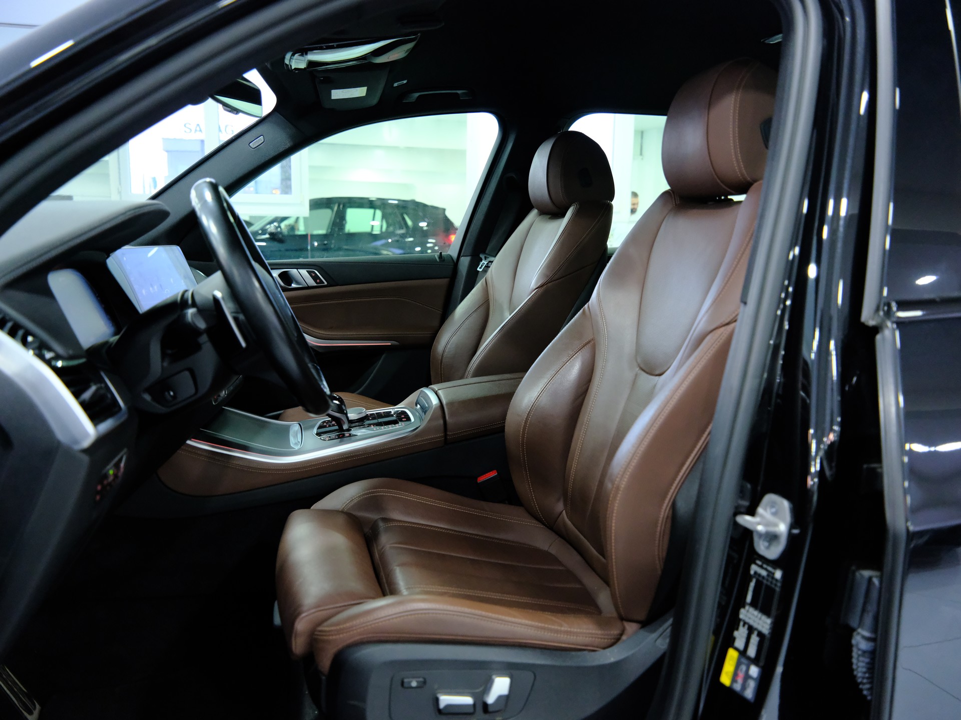 BMW X5 xDrive45e M Sport Steptronic-image-10