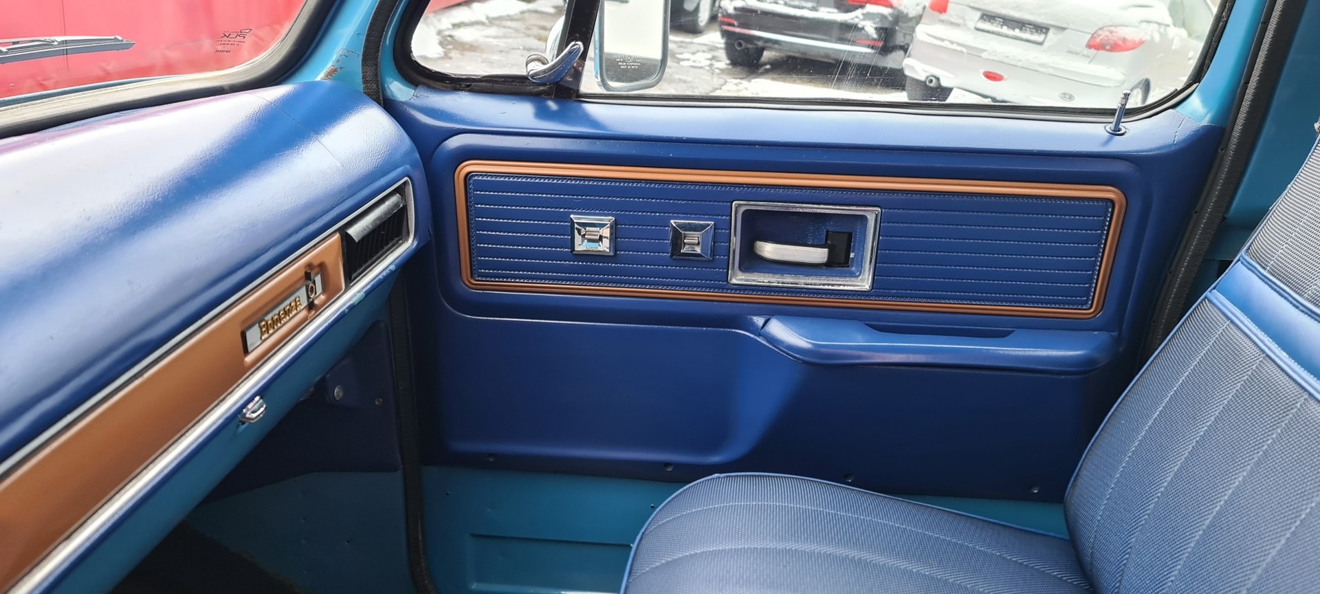 CHEVROLET C20 7.4 Liter Bonanza Survivor-image-16