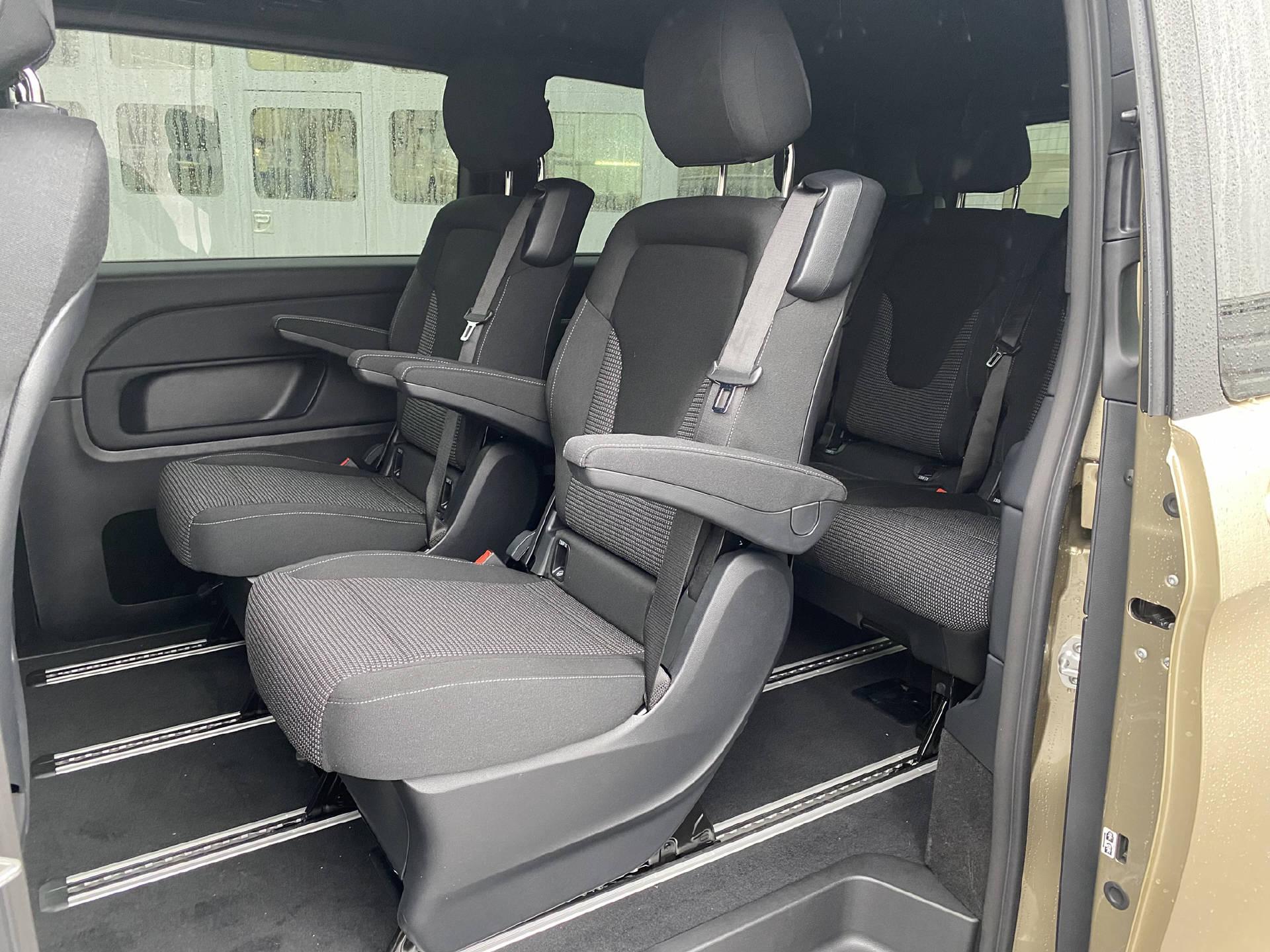 MERCEDES-BENZ V 250d Style L 4x4-image-12