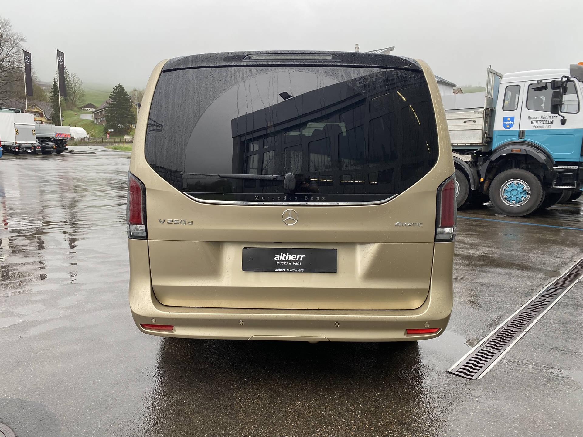 MERCEDES-BENZ V 250d Style L 4x4-image-4