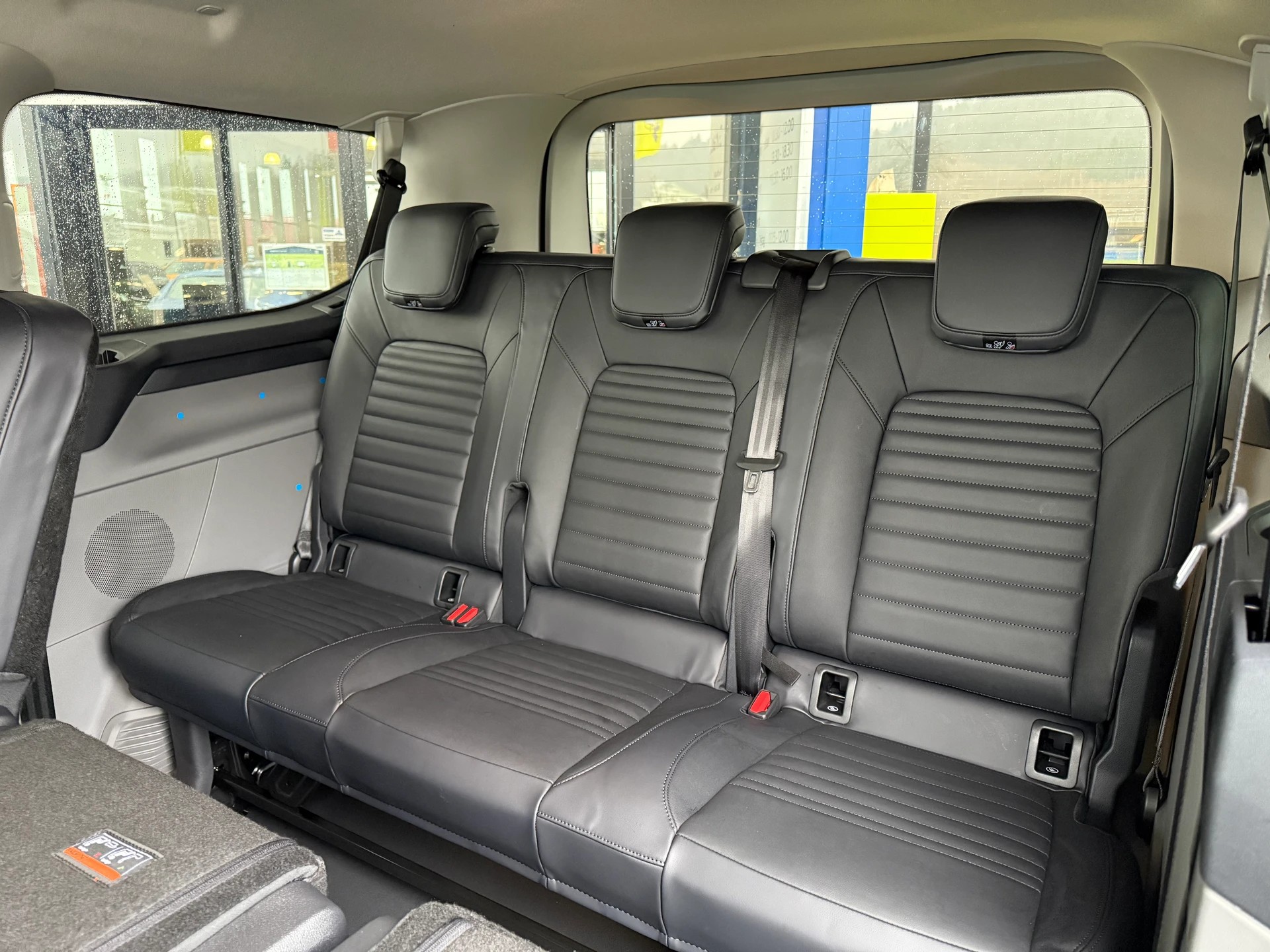 FORD Transit Custom Combi 320 L1H1 Trail Automat 4x4-image-10