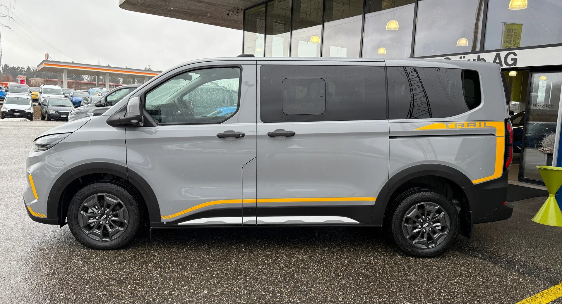 FORD Transit Custom Combi 320 L1H1 Trail Automat 4x4-image-4