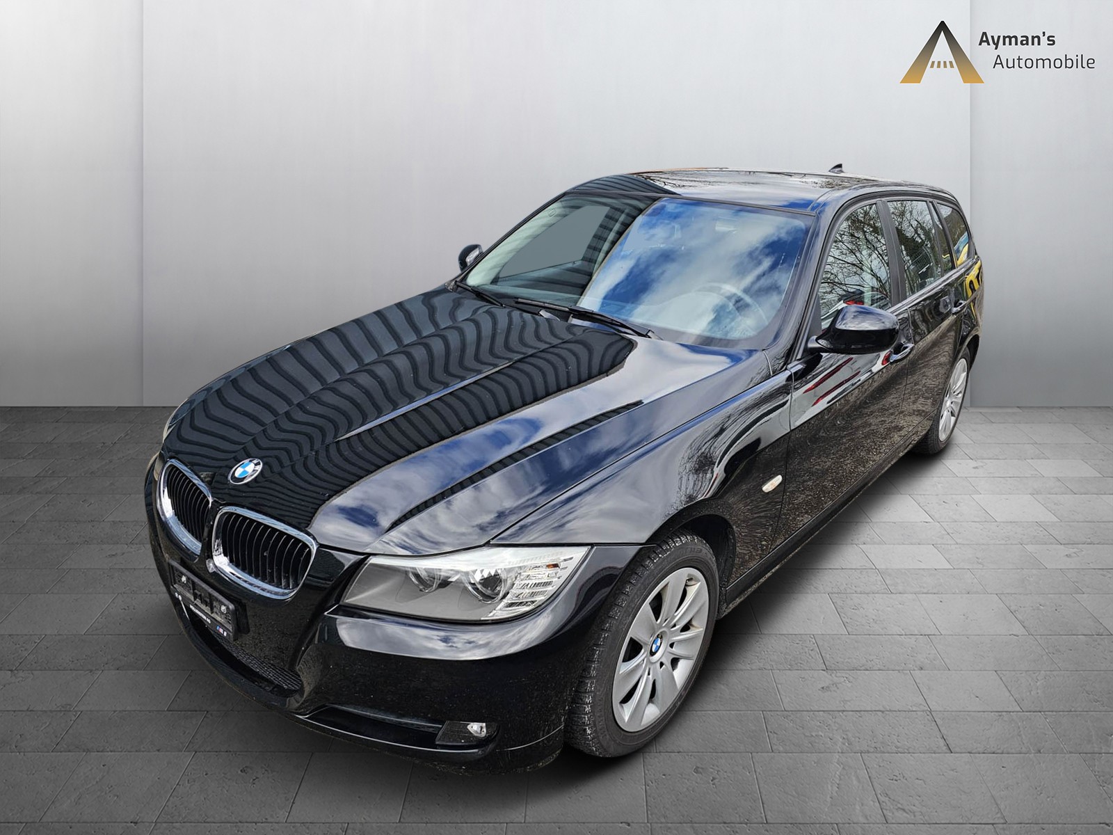 BMW 320d xDrive Touring-image-0