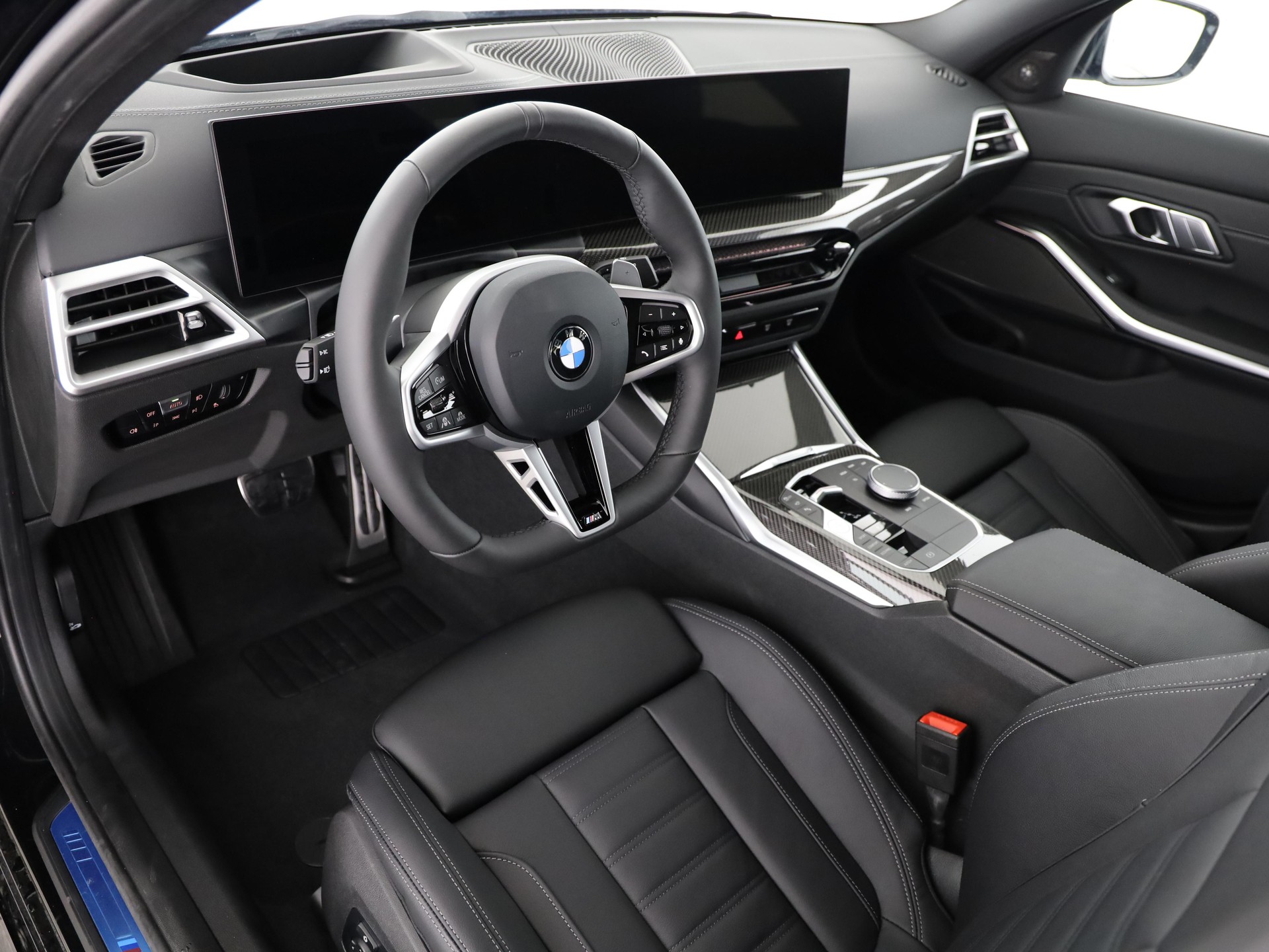 BMW 330d xDrive SAG-image-9