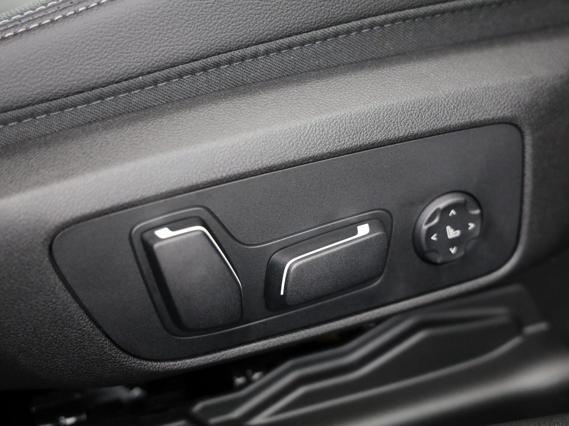 BMW 330d xDrive SAG-image-15