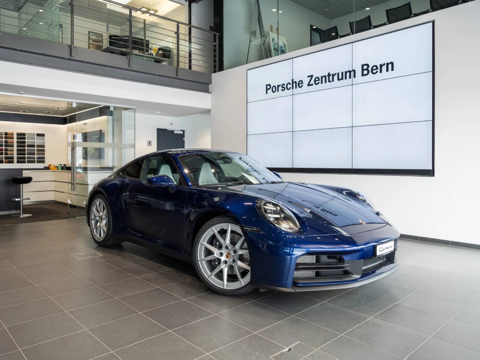 PORSCHE 911 Carrera