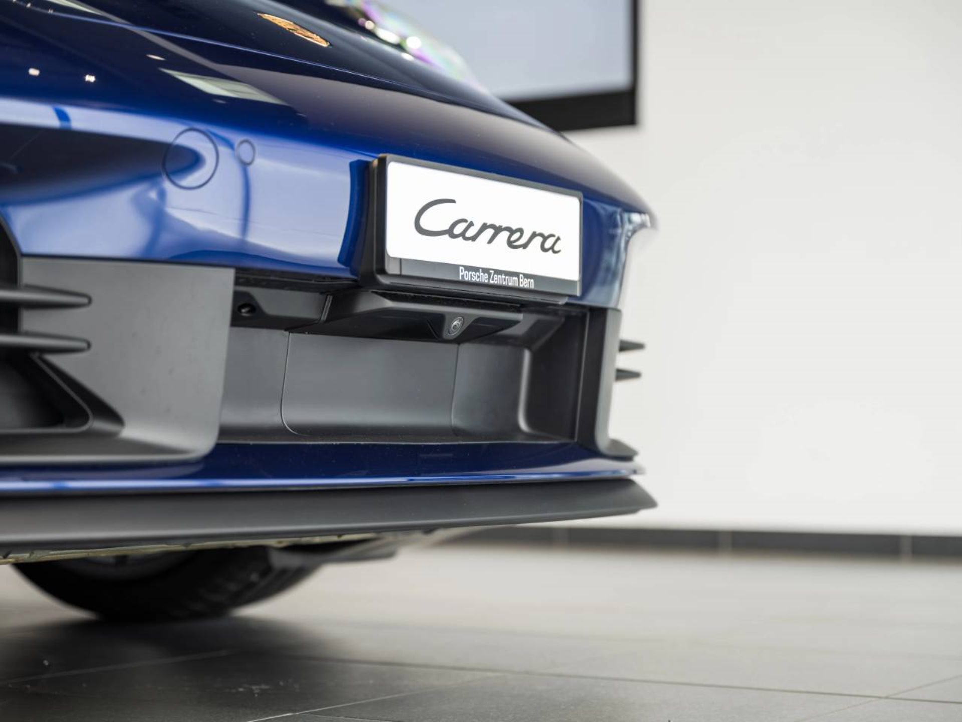 PORSCHE 911 Carrera-image-22