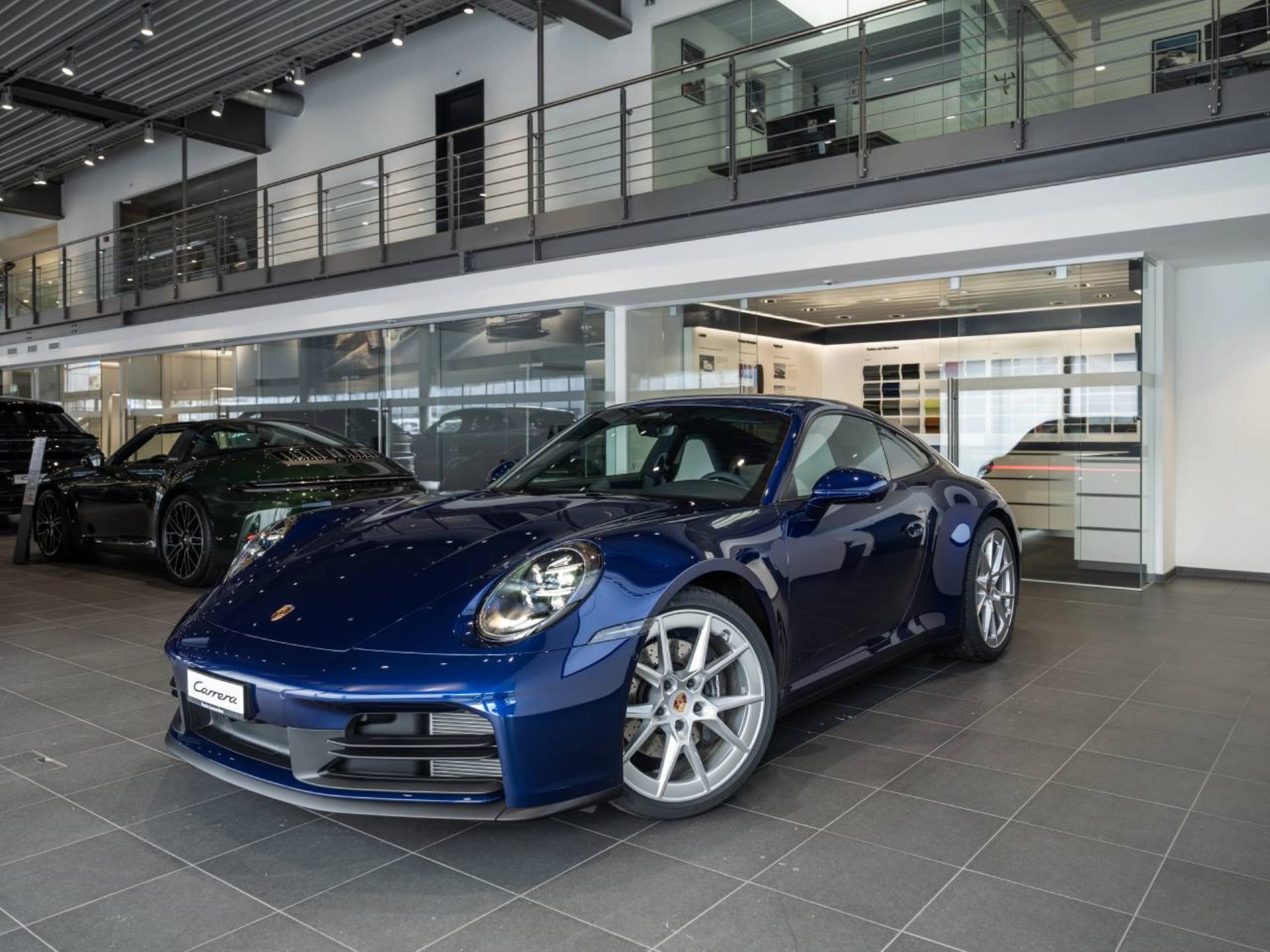 PORSCHE 911 Carrera-image-7