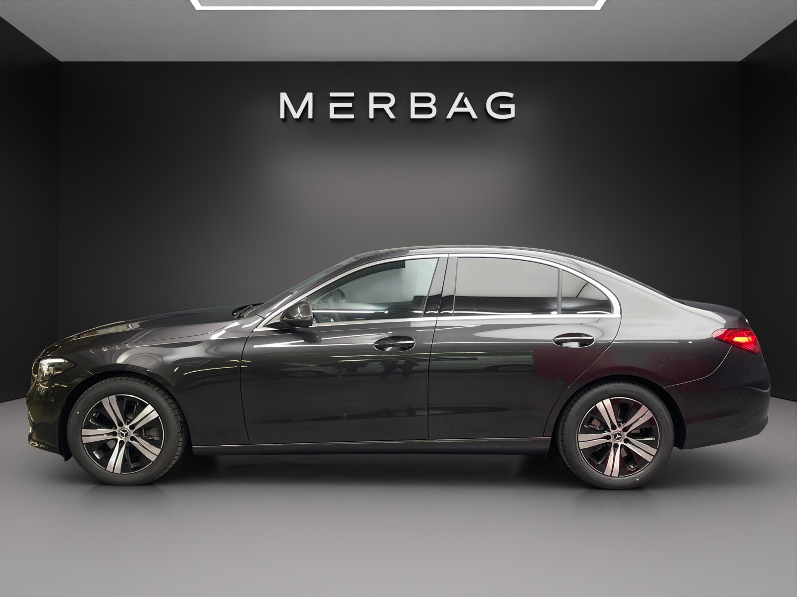 MERCEDES-BENZ C 220 d 4MATIC Limousine Swiss Star-image-2