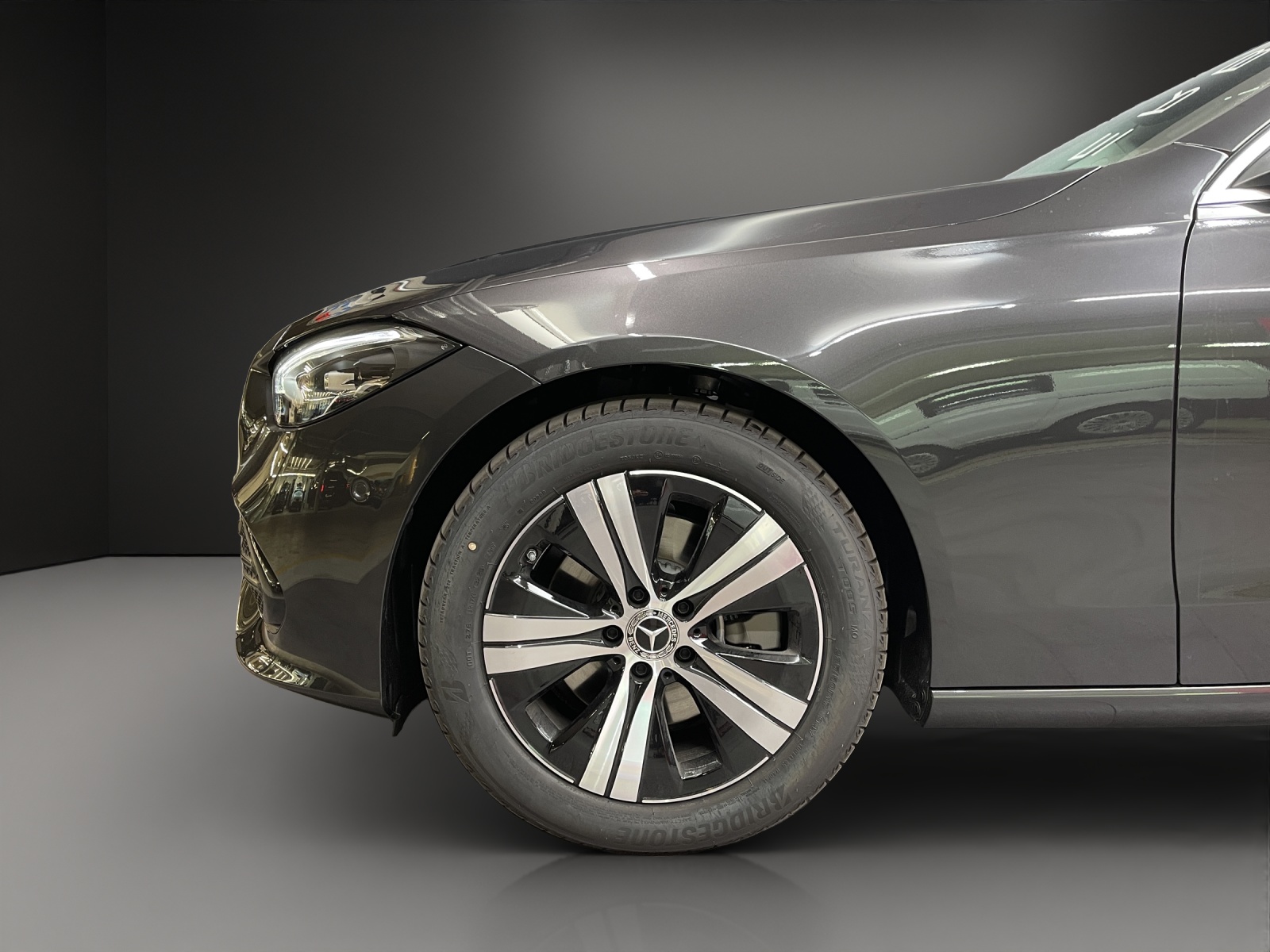 MERCEDES-BENZ C 220 d 4MATIC Limousine Swiss Star-image-5