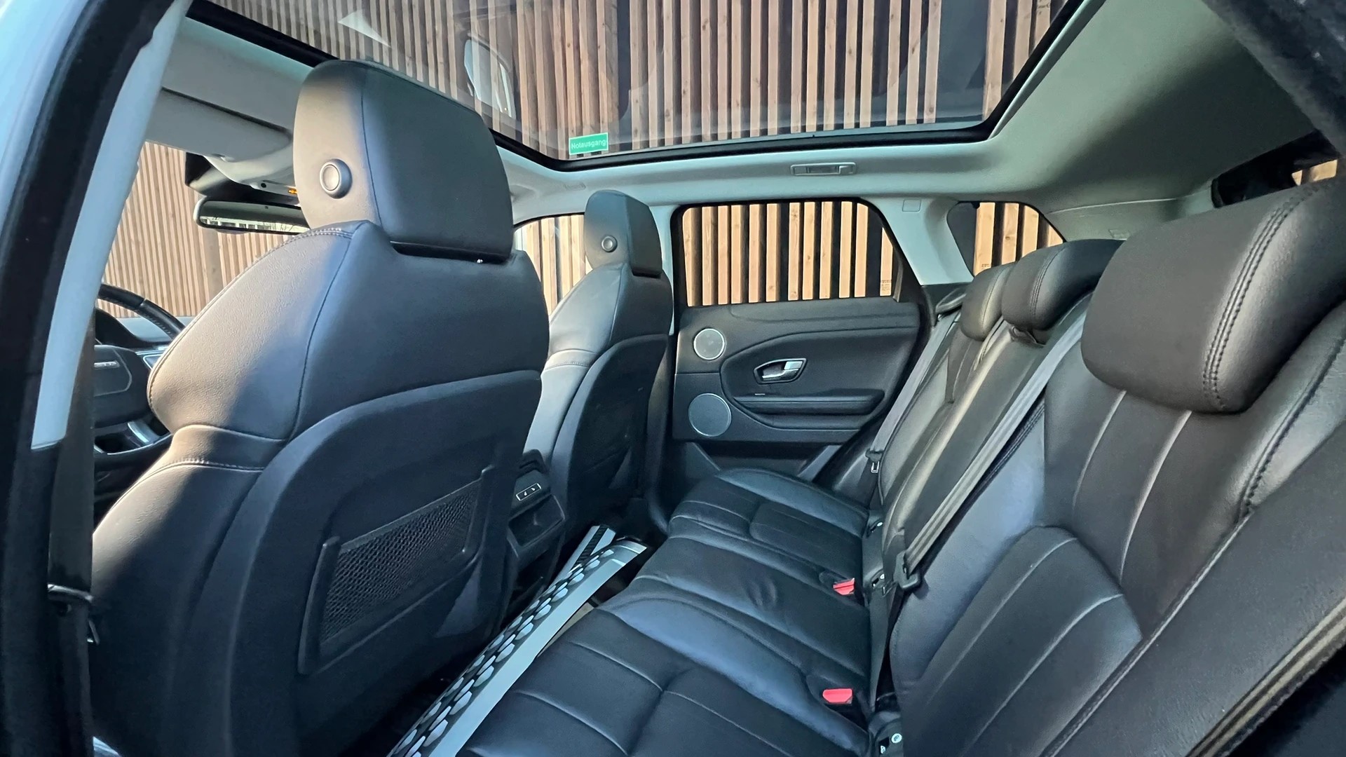 LAND ROVER RANGE ROVER EVOQUE 2.0 TD4 PURE AT9 l 180 PS-image-27
