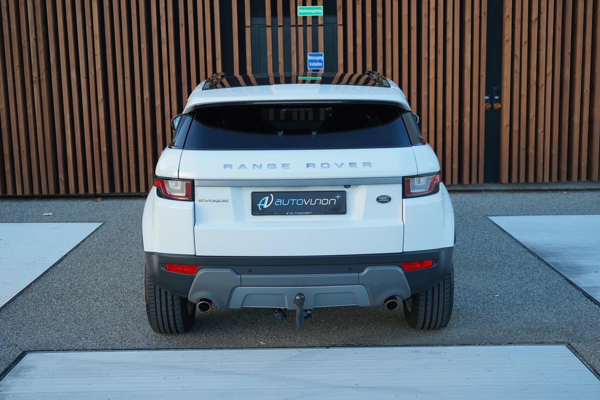 LAND ROVER RANGE ROVER EVOQUE 2.0 TD4 PURE AT9 l 180 PS-image-14