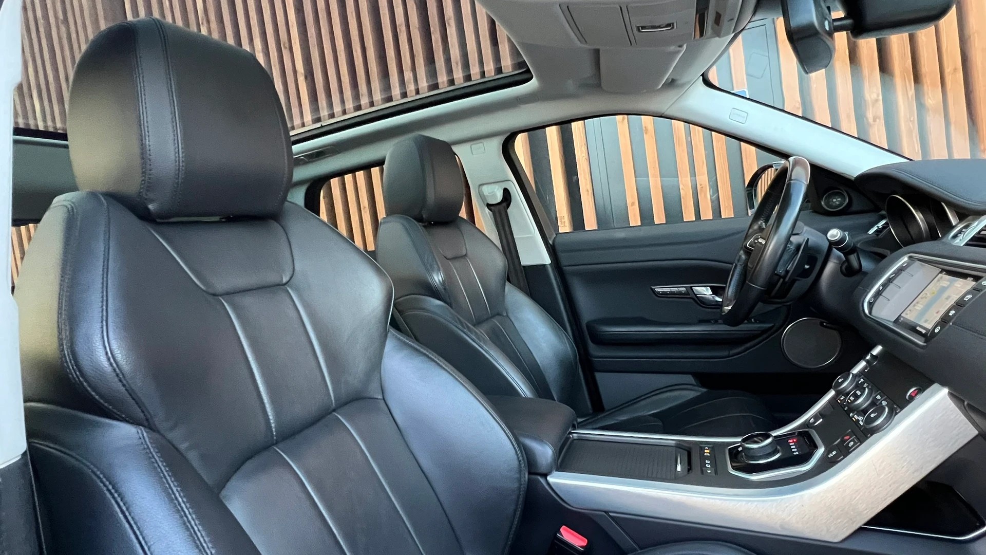 LAND ROVER RANGE ROVER EVOQUE 2.0 TD4 PURE AT9 l 180 PS-image-26