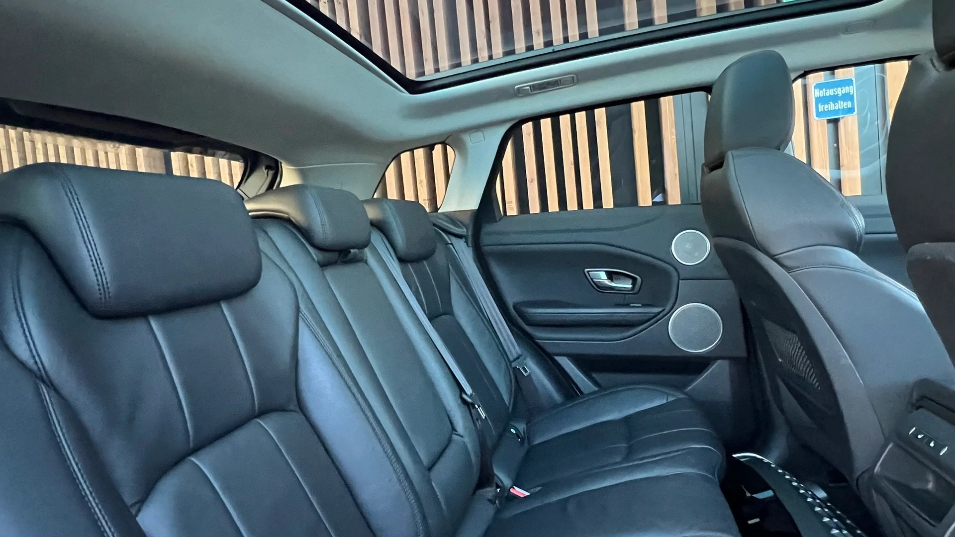 LAND ROVER RANGE ROVER EVOQUE 2.0 TD4 PURE AT9 l 180 PS-image-28