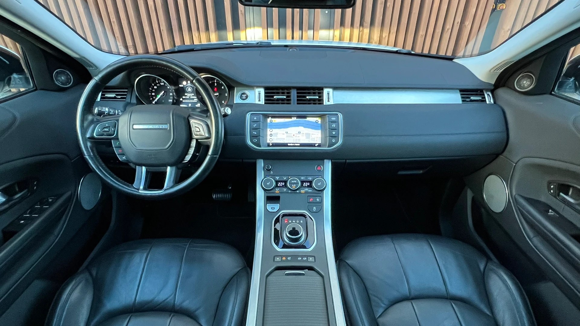 LAND ROVER RANGE ROVER EVOQUE 2.0 TD4 PURE AT9 l 180 PS-image-20