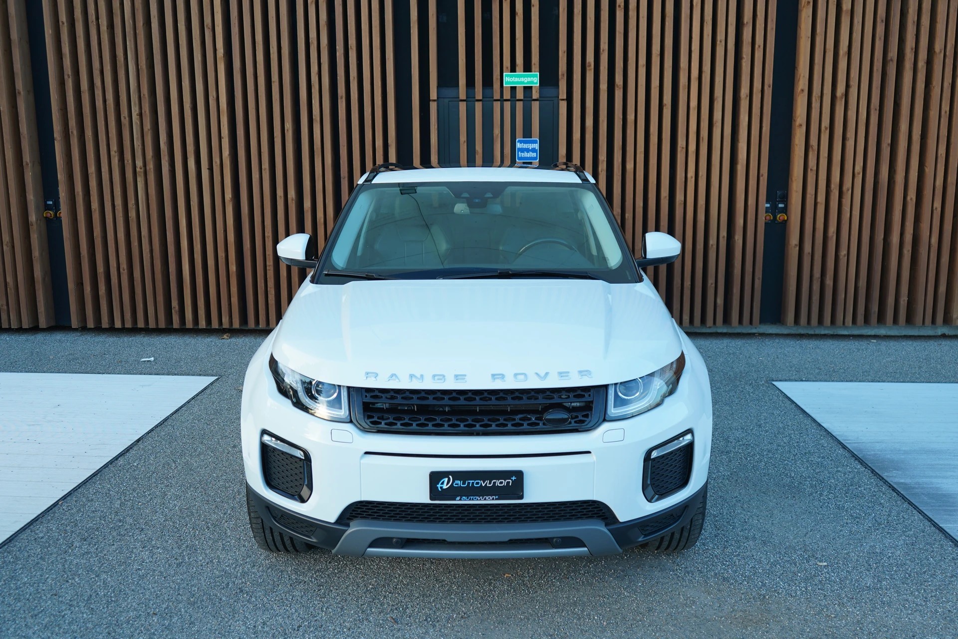 LAND ROVER RANGE ROVER EVOQUE 2.0 TD4 PURE AT9 l 180 PS-image-12