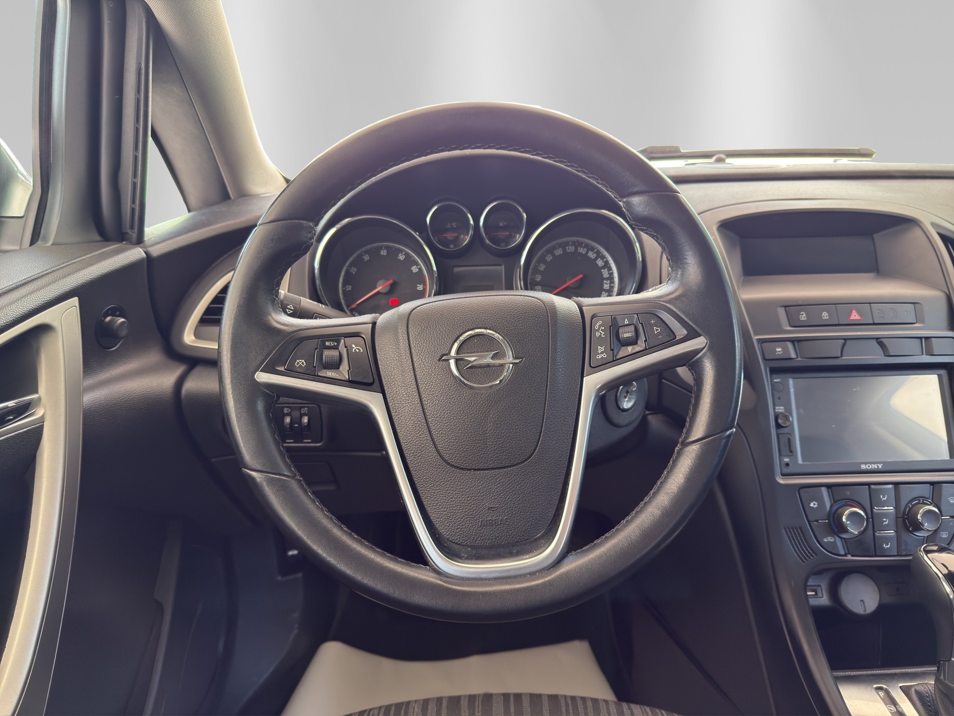 OPEL Astra 1.6i 16V Automatic-image-9