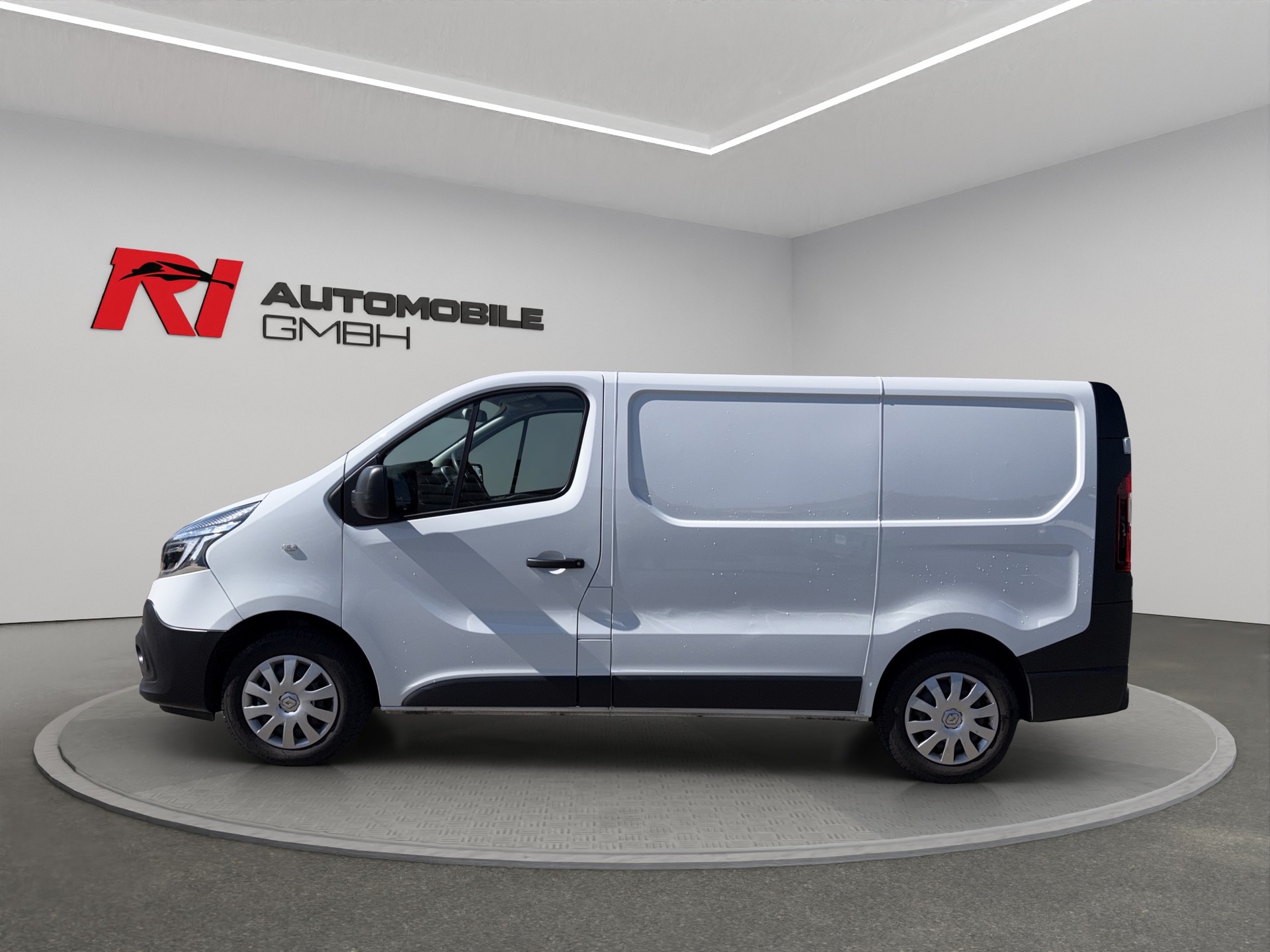 RENAULT Trafic 2.0 Energy dCi 120 3.0t Business L1H1-image-4