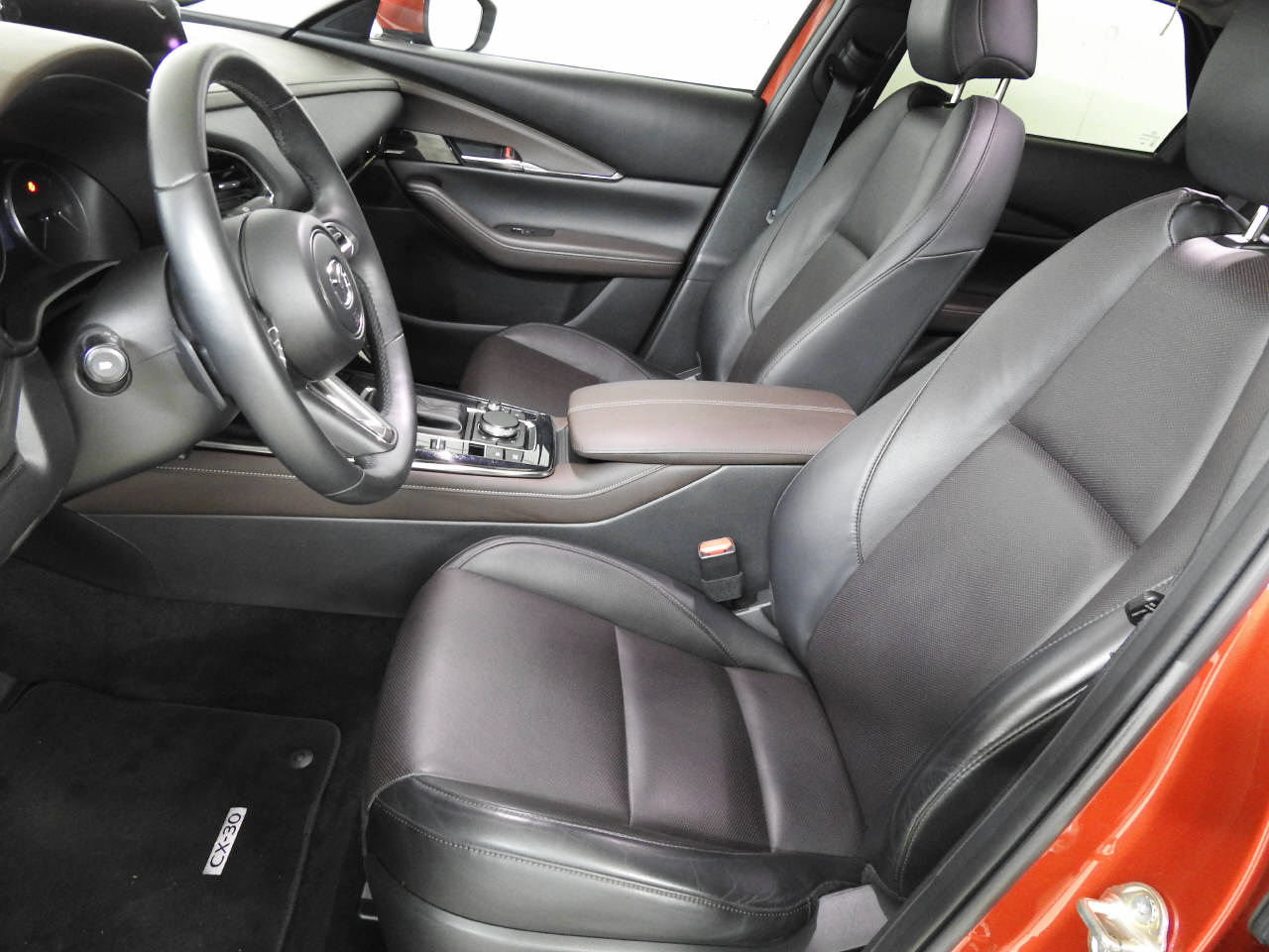 MAZDA CX-30 2.0 180 Revolution AWD-image-13