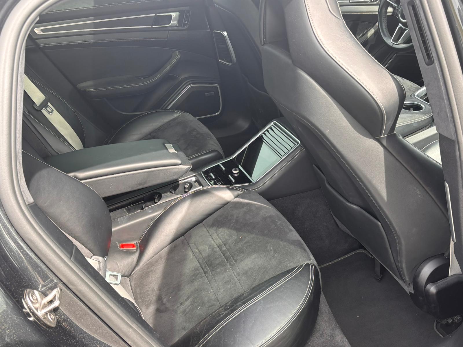 PORSCHE Panamera GTS PDK-image-10