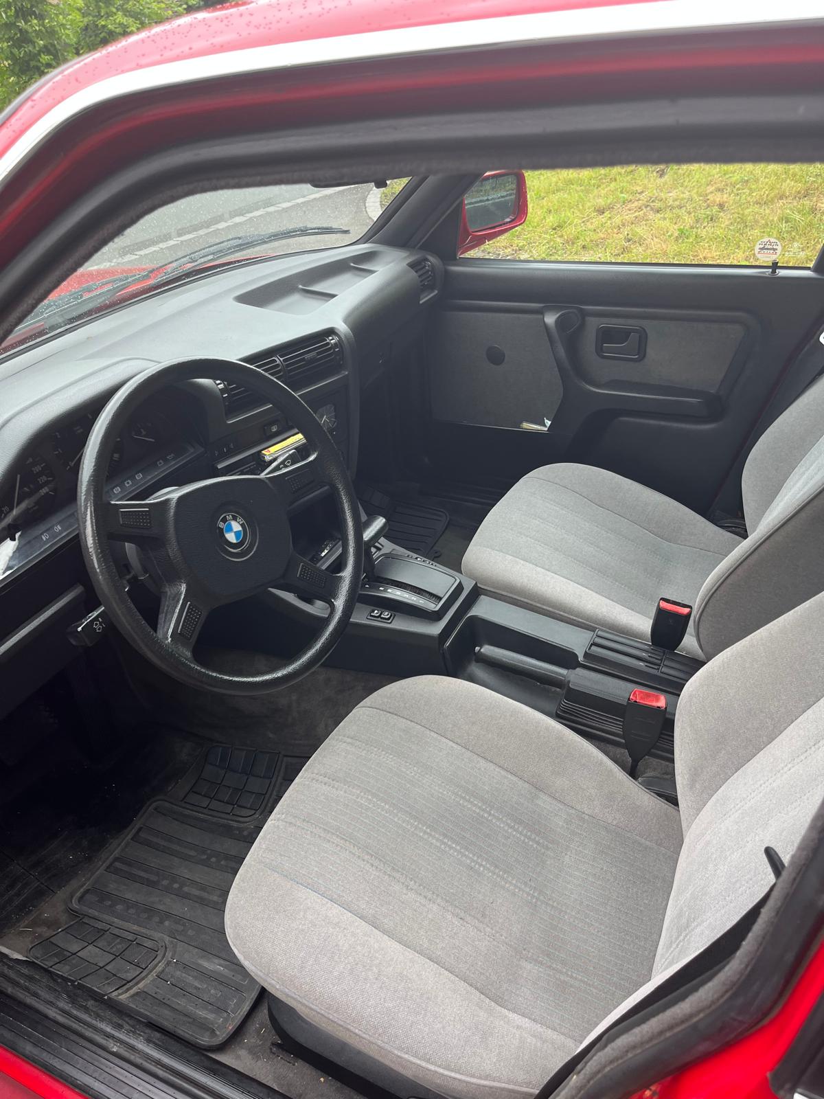 BMW 325iX A-image-3
