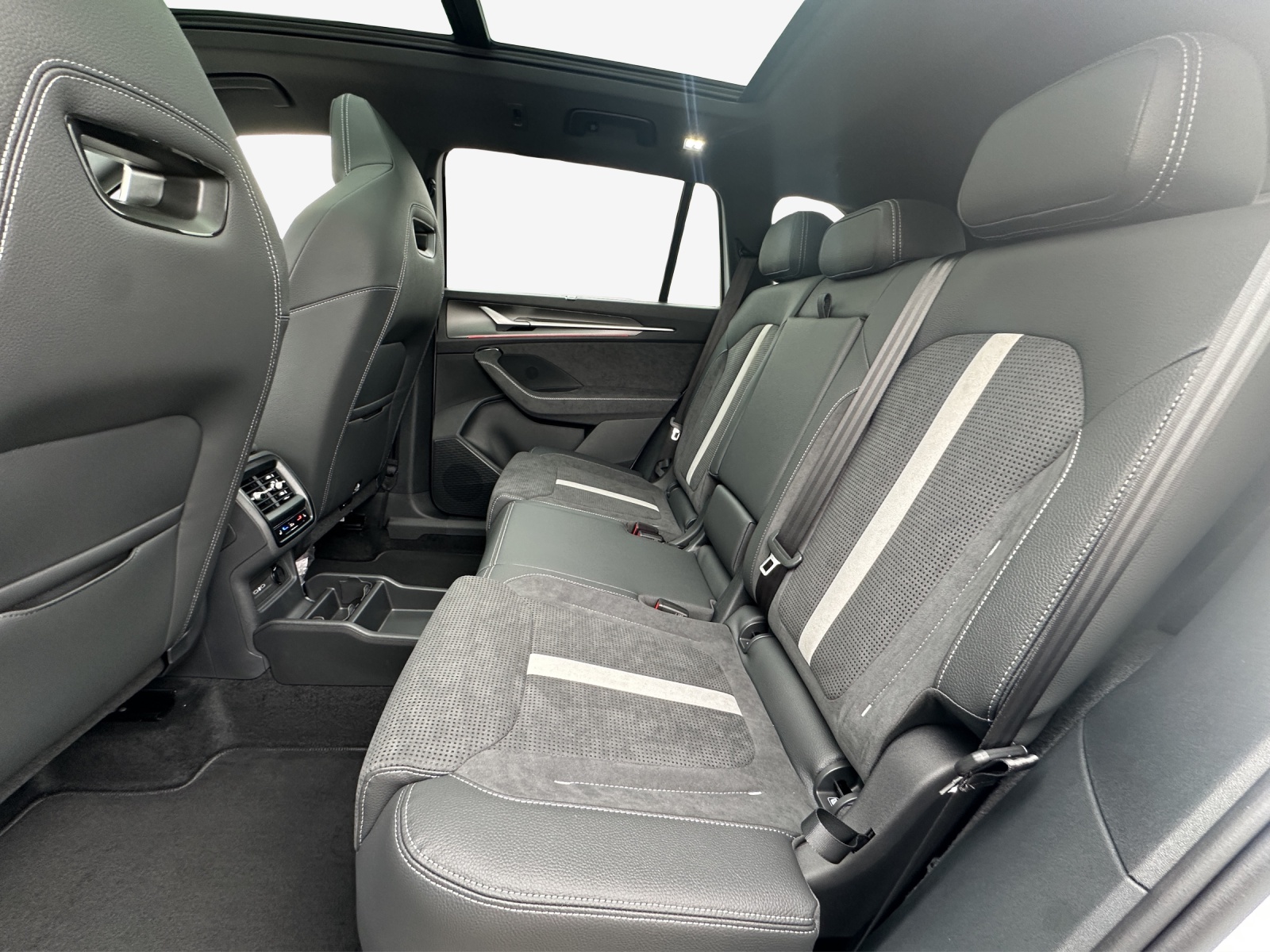 SKODA Kodiaq Sport Line-image-10