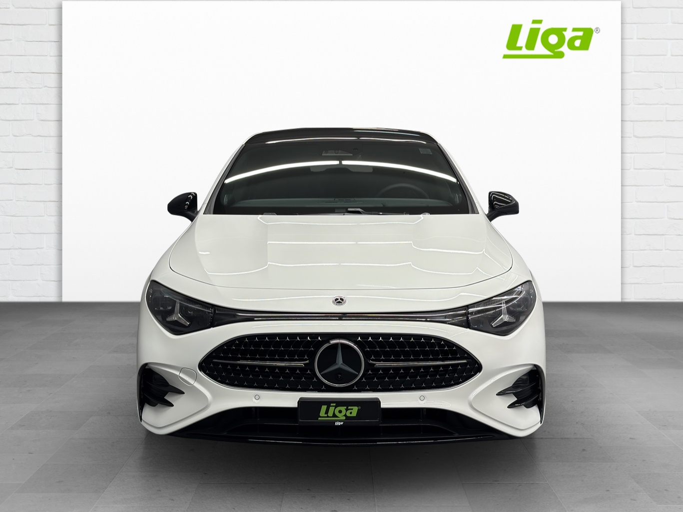 MERCEDES-BENZ CLA 220 AMG Line 4Matic-image-2