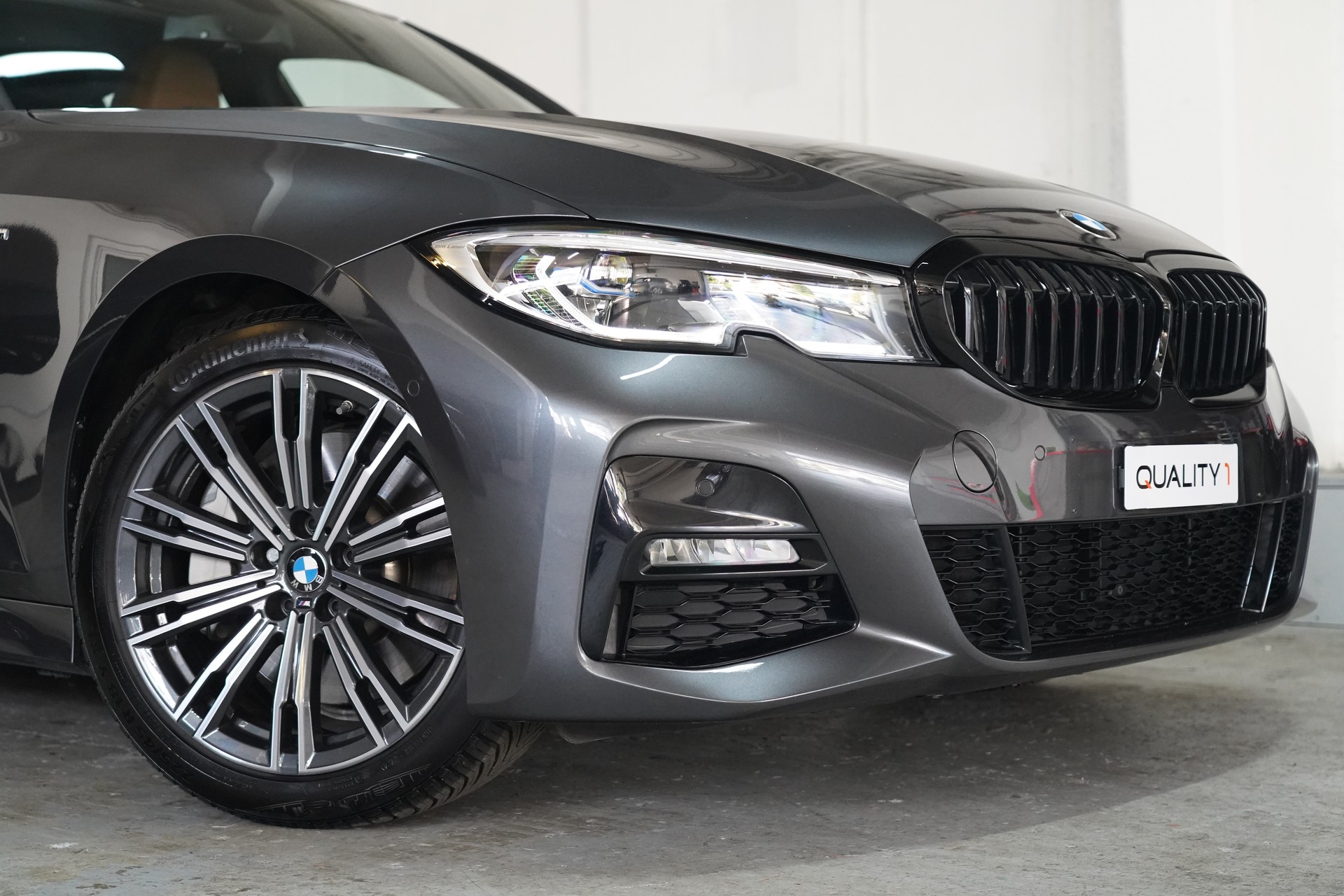 BMW 330d 48V M Sport Steptronic-image-1