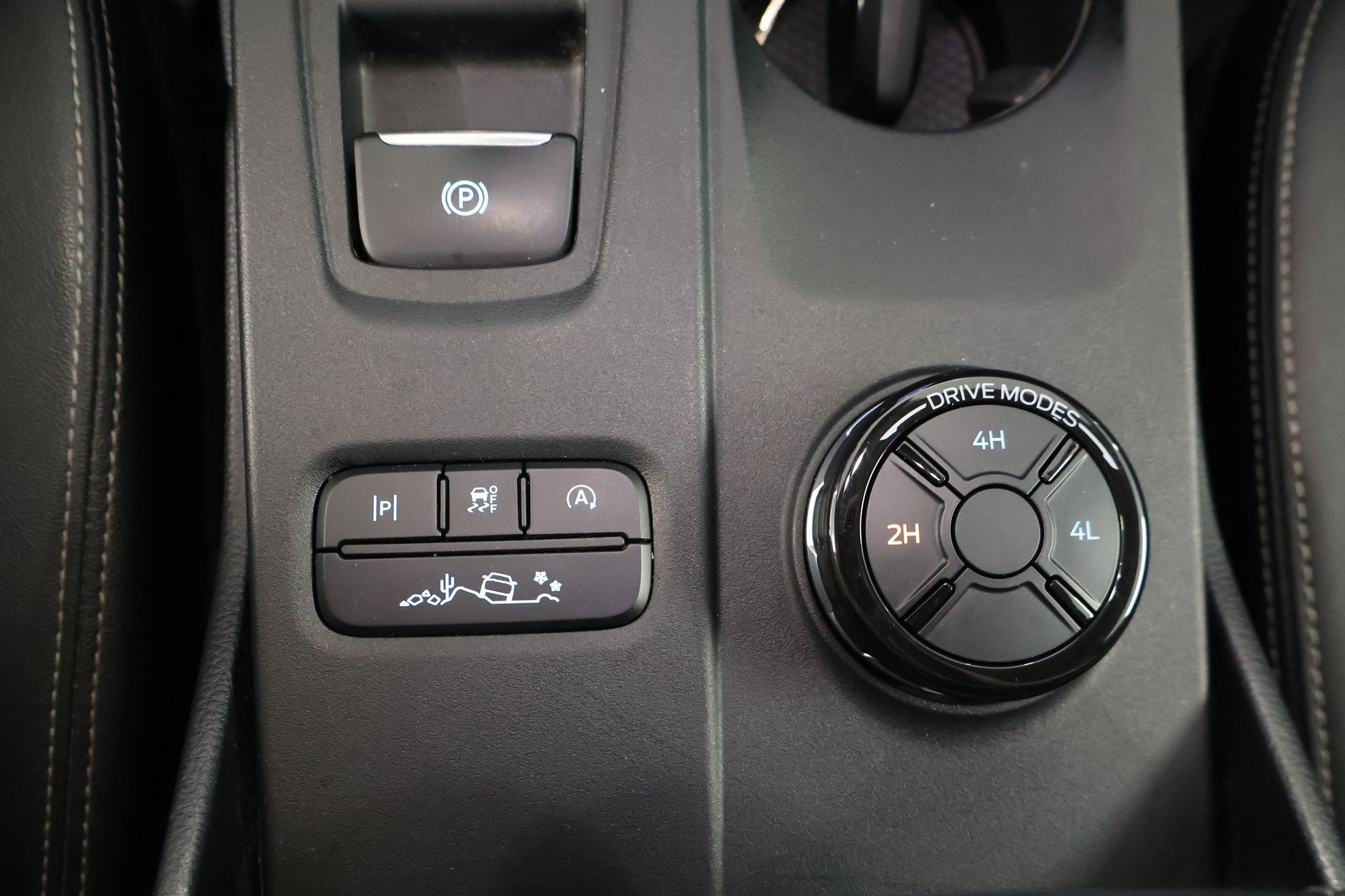 FORD Ranger Limited 2.0 Eco Blue 4x4 Automat-image-26