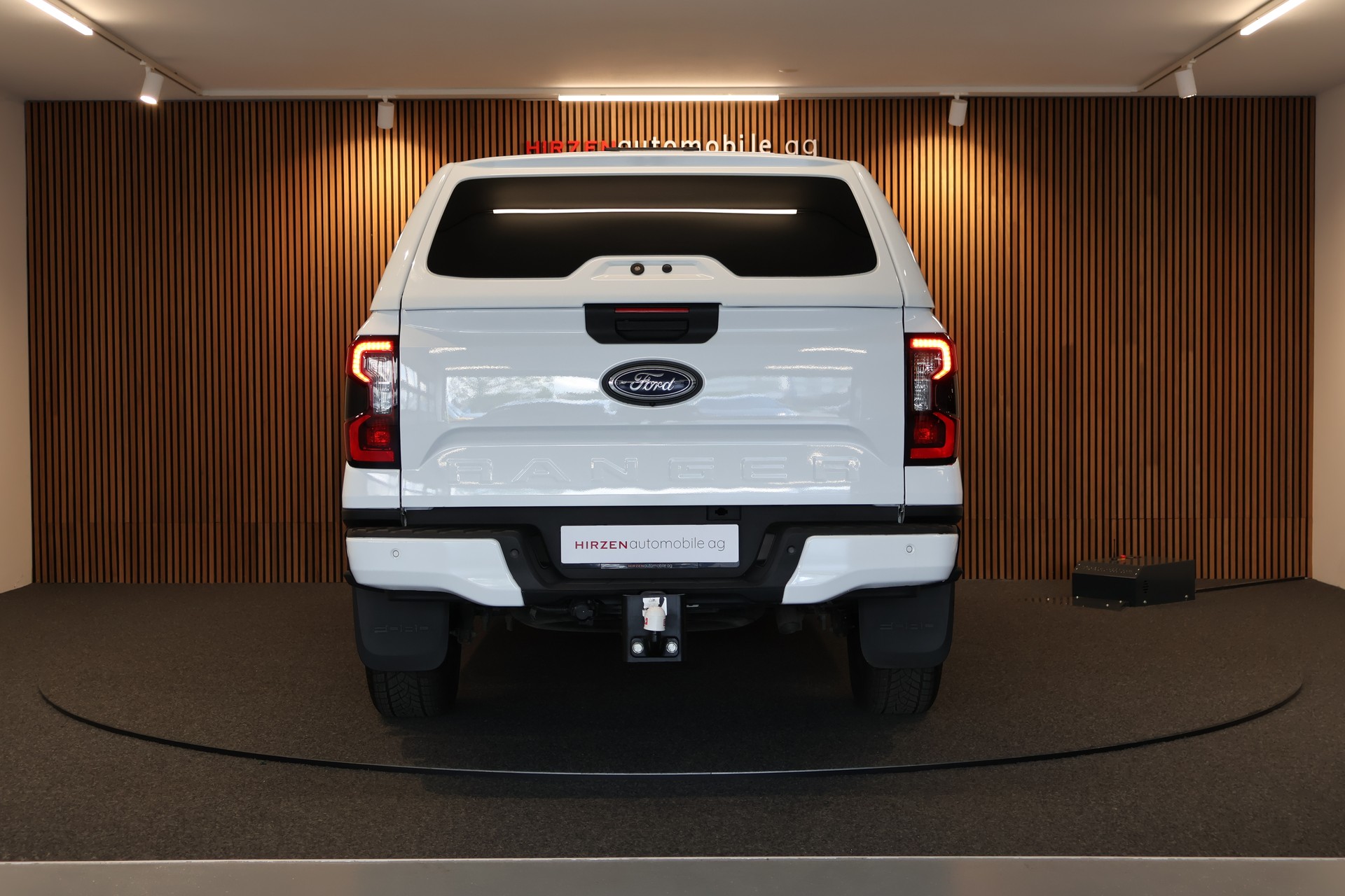 FORD Ranger Limited 2.0 Eco Blue 4x4 Automat-showroom-element-3