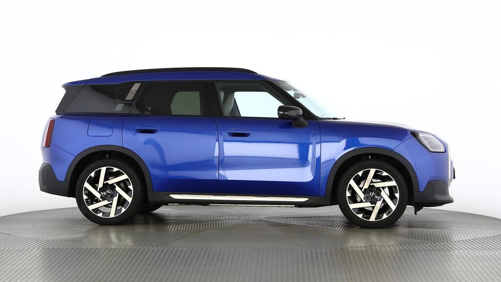 MINI Countryman E-image-2
