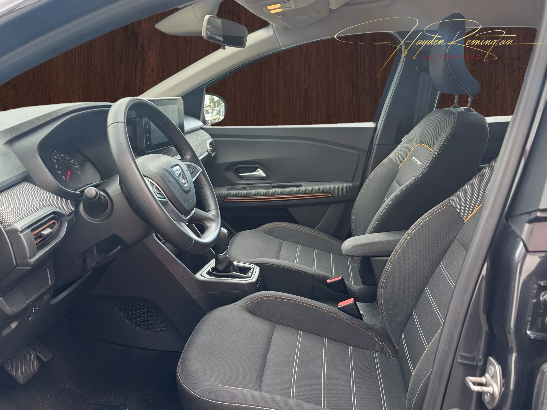 DACIA Sandero Stepway TCe 90 Comfort CVT-image-7