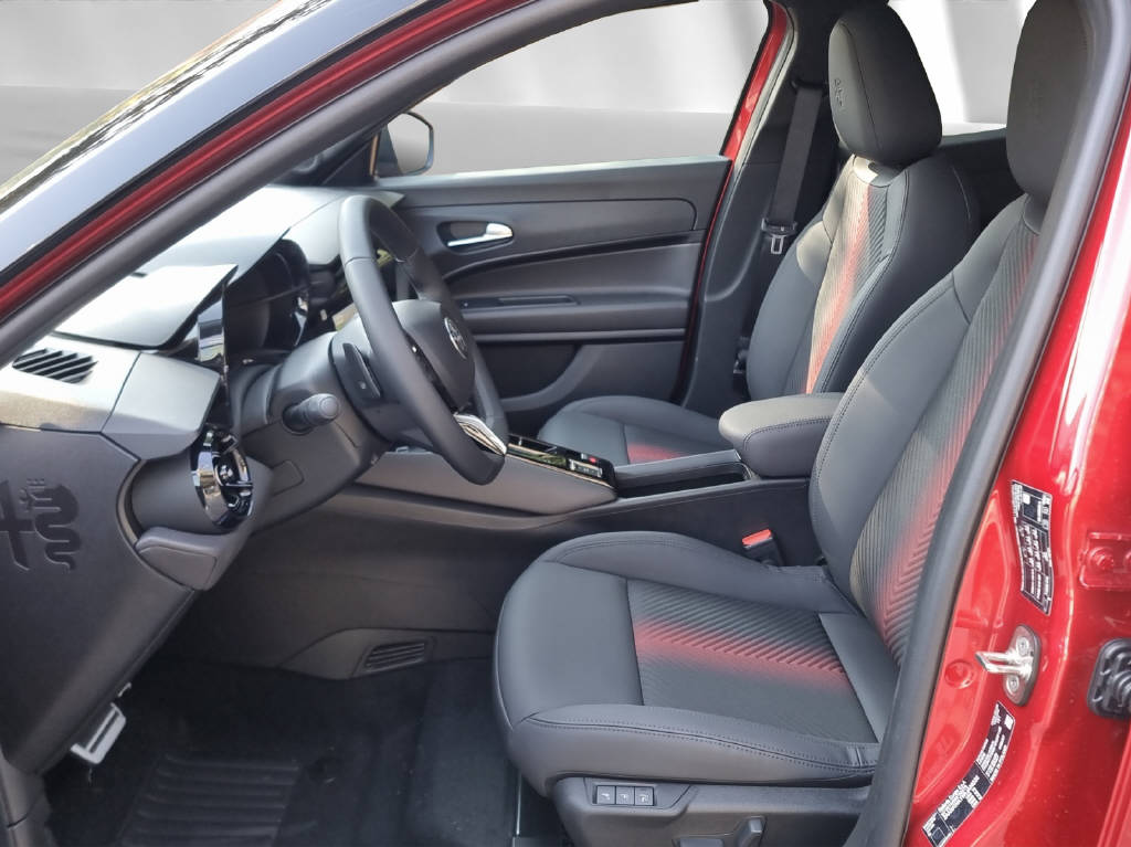 ALFA ROMEO Junior 1.2 Ibrida Q4-image-3