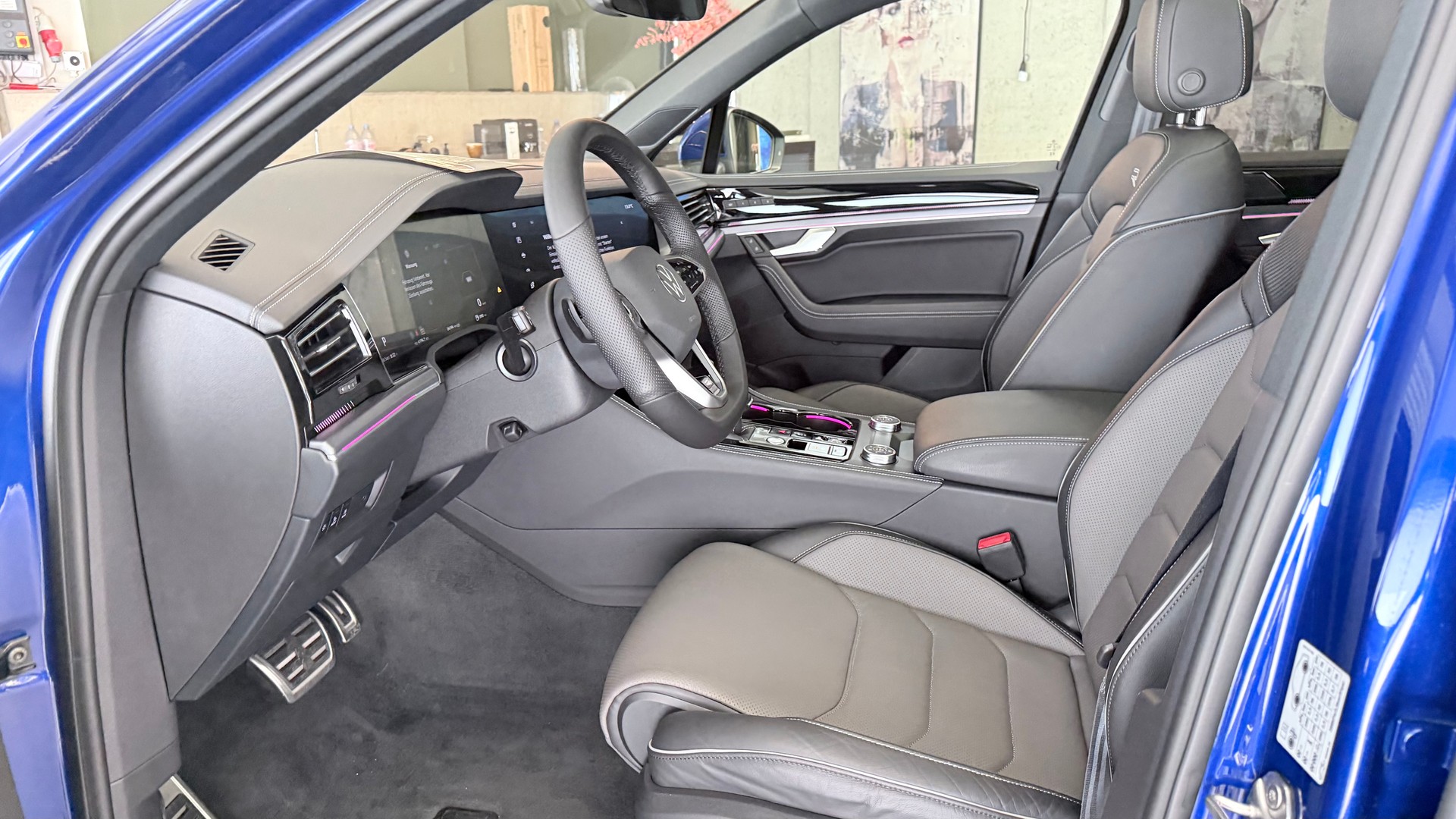 VW Touareg 3.0 V6 TSI R-Line-image-10