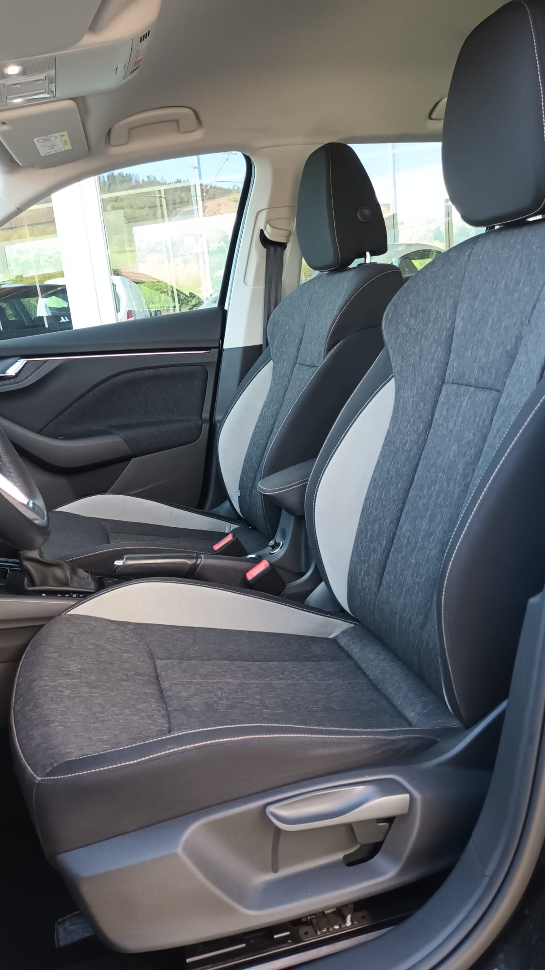 SKODA Kamiq 1.0 TSI Style DSG-image-11