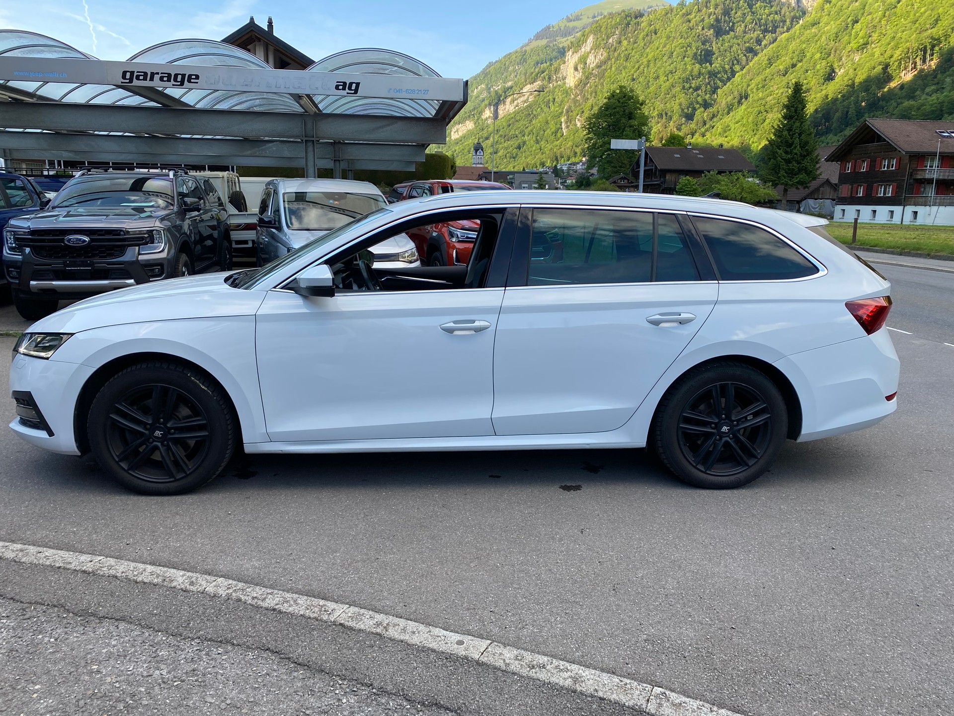 SKODA Octavia Combi 2.0 TDI DSG Style 4x4