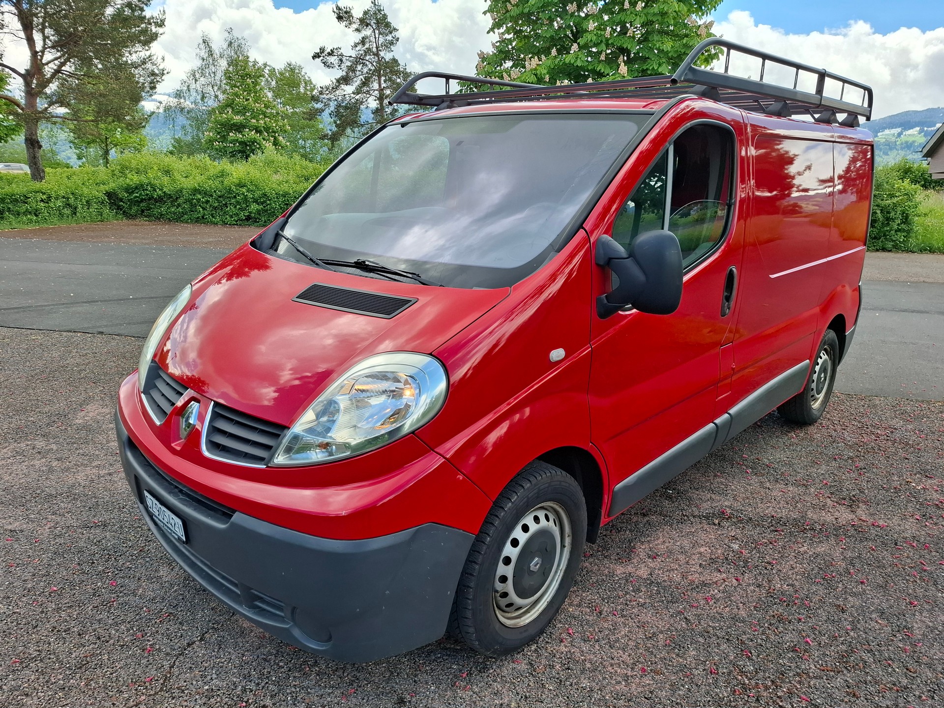 RENAULT Trafic 2.0 dCi 90 2.7t L1H1-image-2