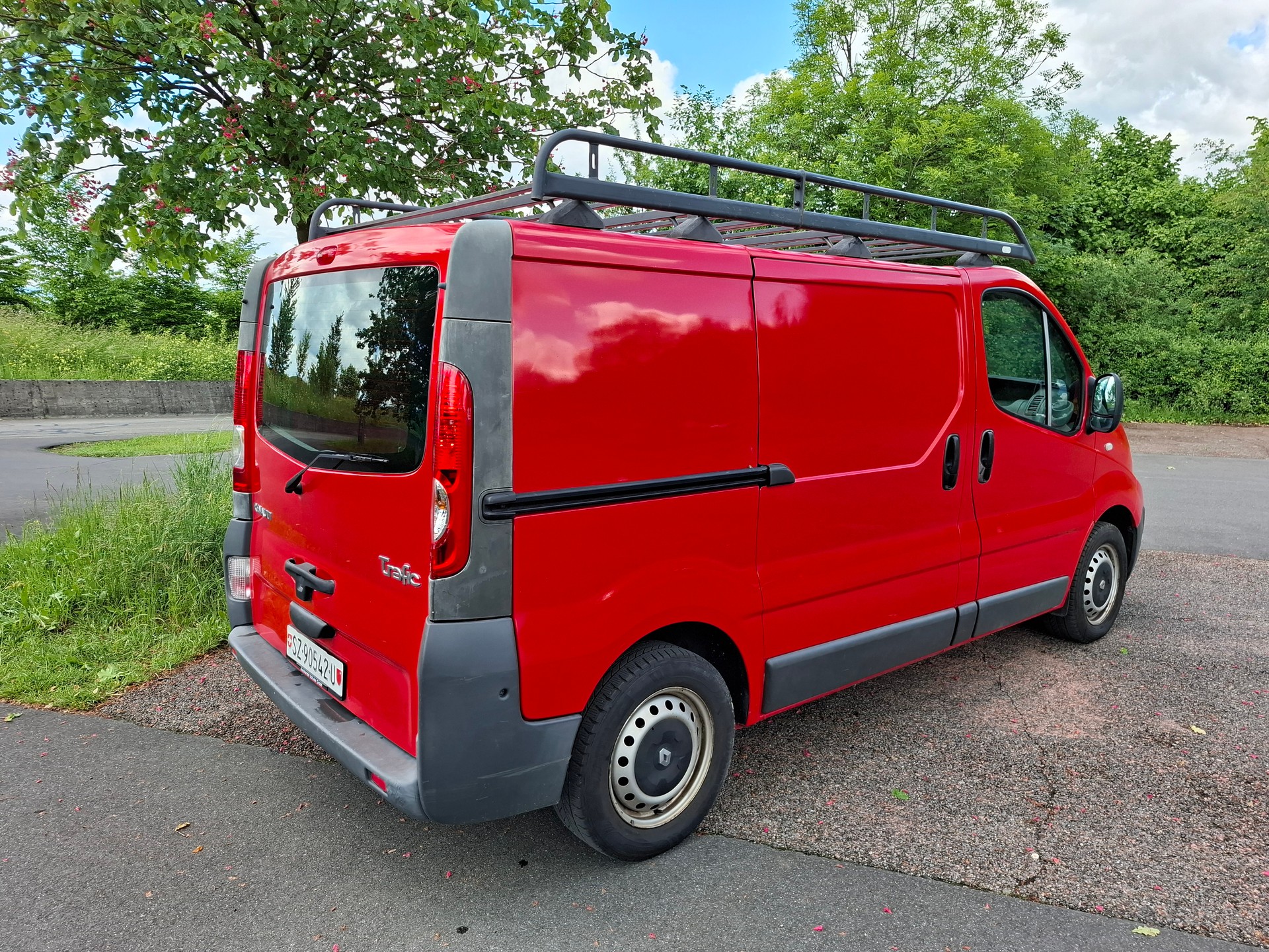 RENAULT Trafic 2.0 dCi 90 2.7t L1H1-image-3