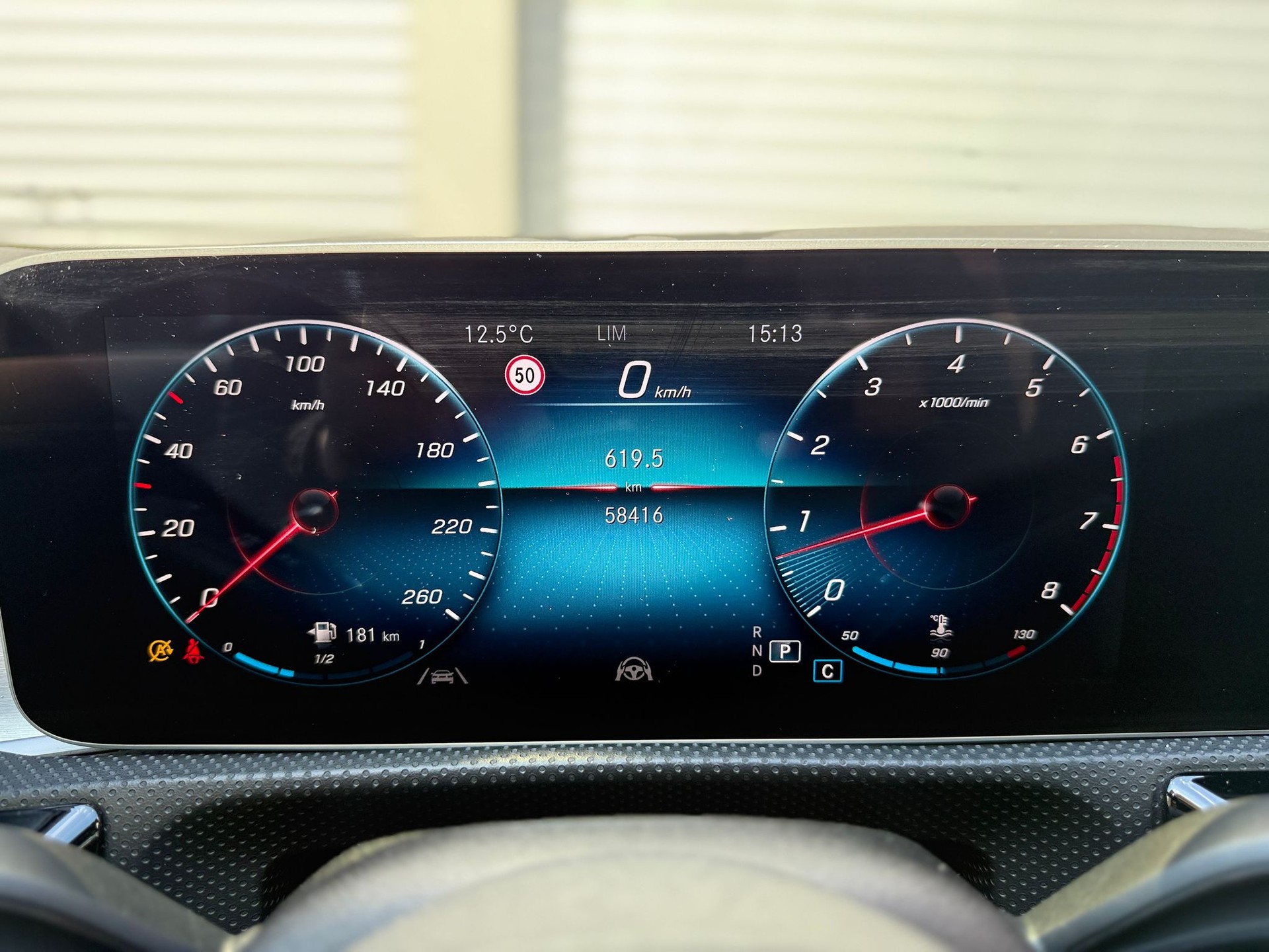 MERCEDES-BENZ CLA 250 AMG Line 4matic Shooting Brake-image-19